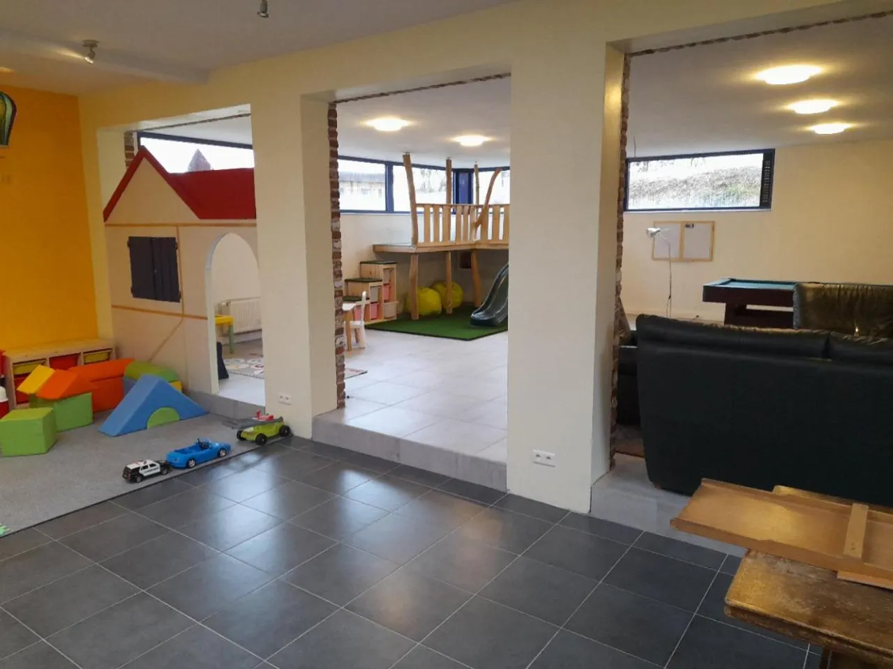 Children play ground in B&B 't Maanhof