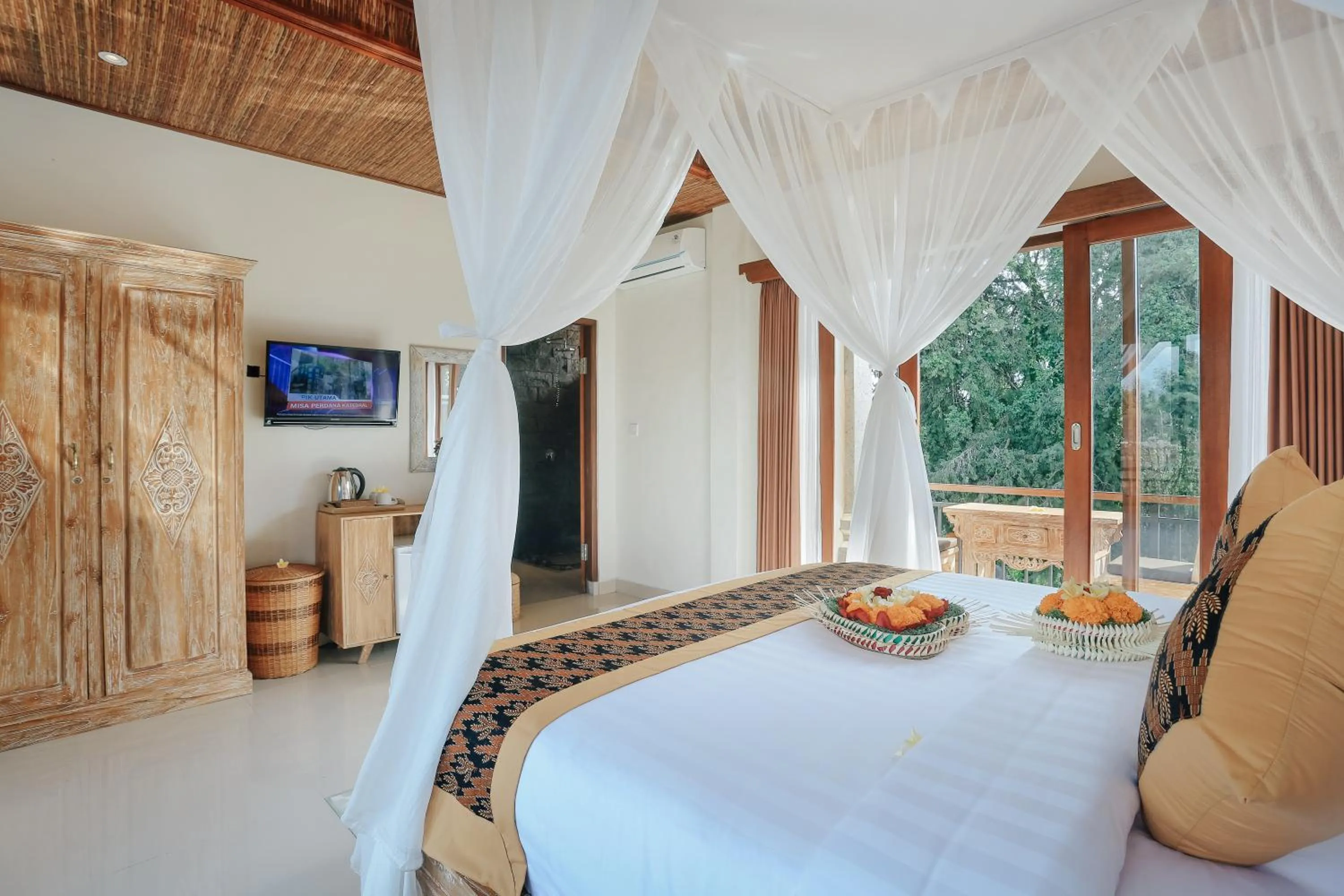 Bed in Sitala Suite