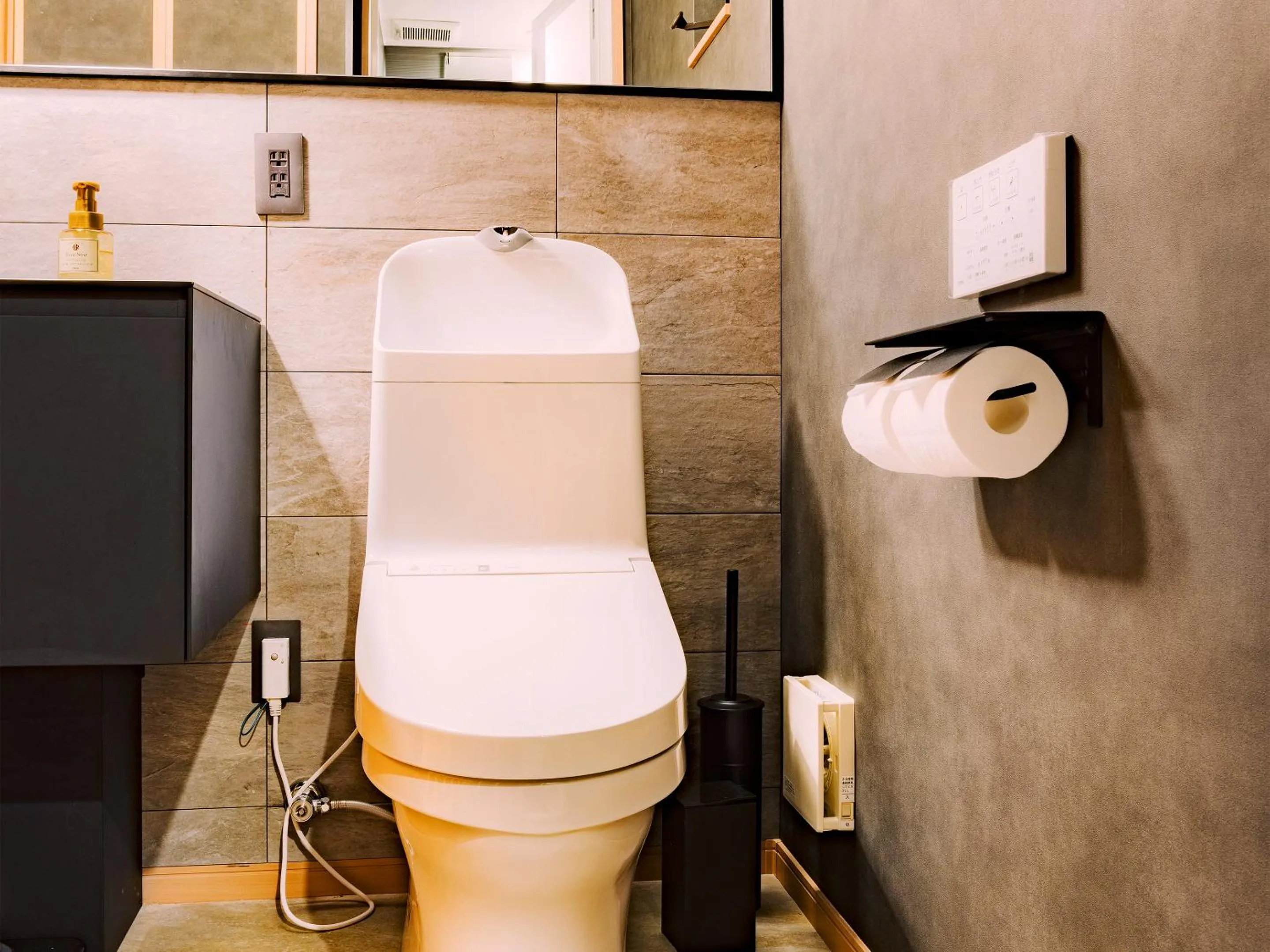 Toilet in SAMURAI HOUSE Ⅲ