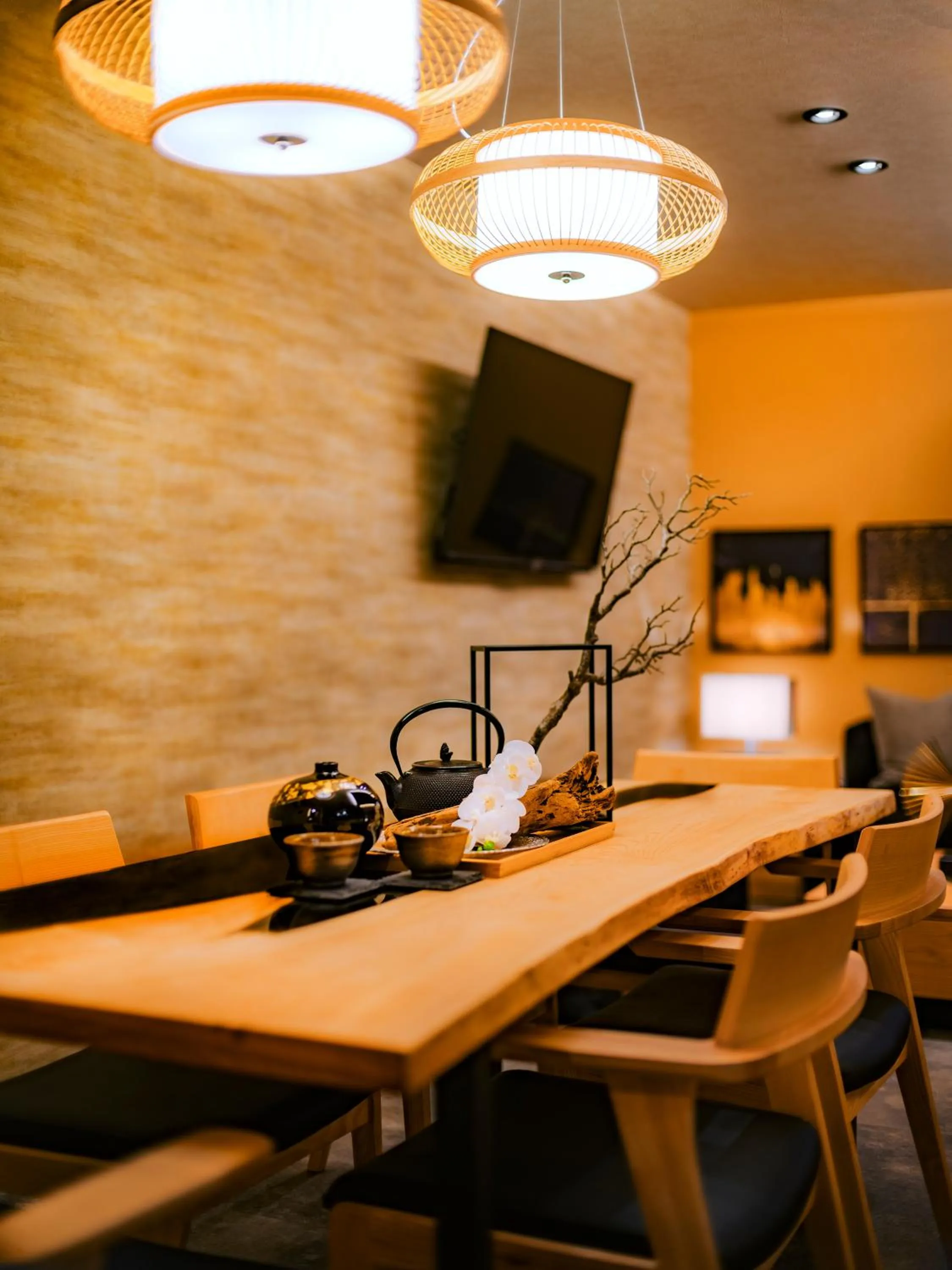 Communal kitchen in SAMURAI HOUSE Ⅲ