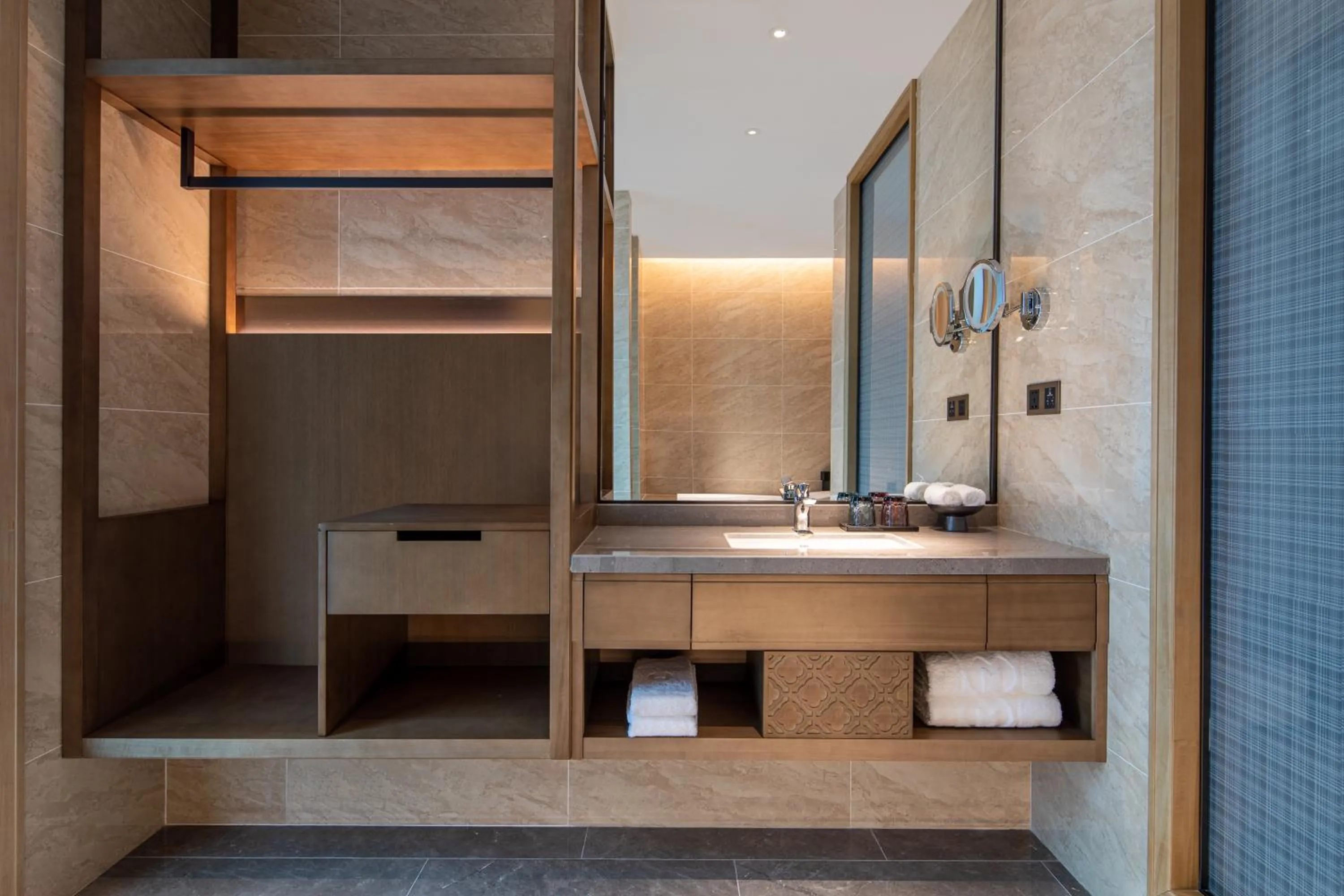 Toilet in C&D Hotel,Xiamen Xiang'an-Late Check Out & Free Welcome Snacks