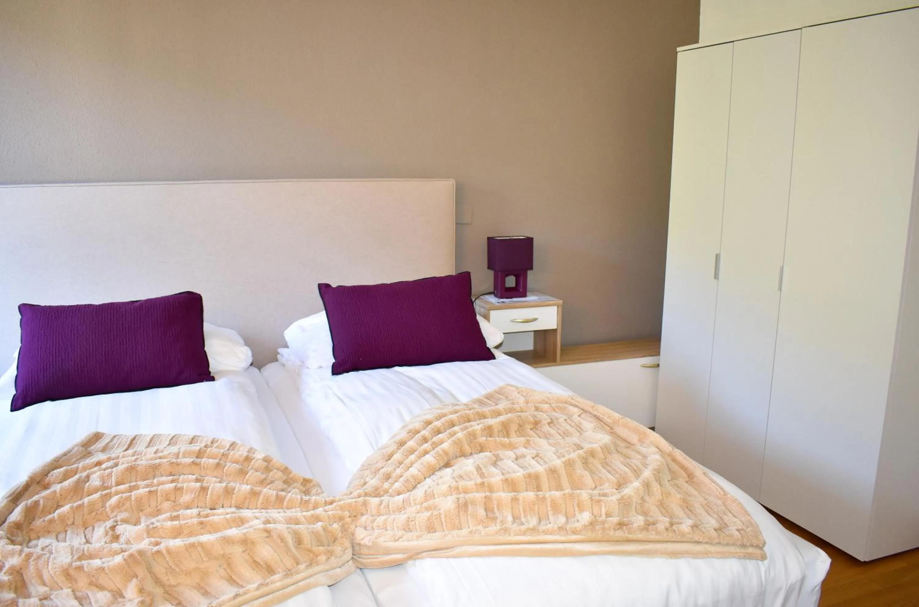 Bedroom, Bed in Hostellerie d'Orzival