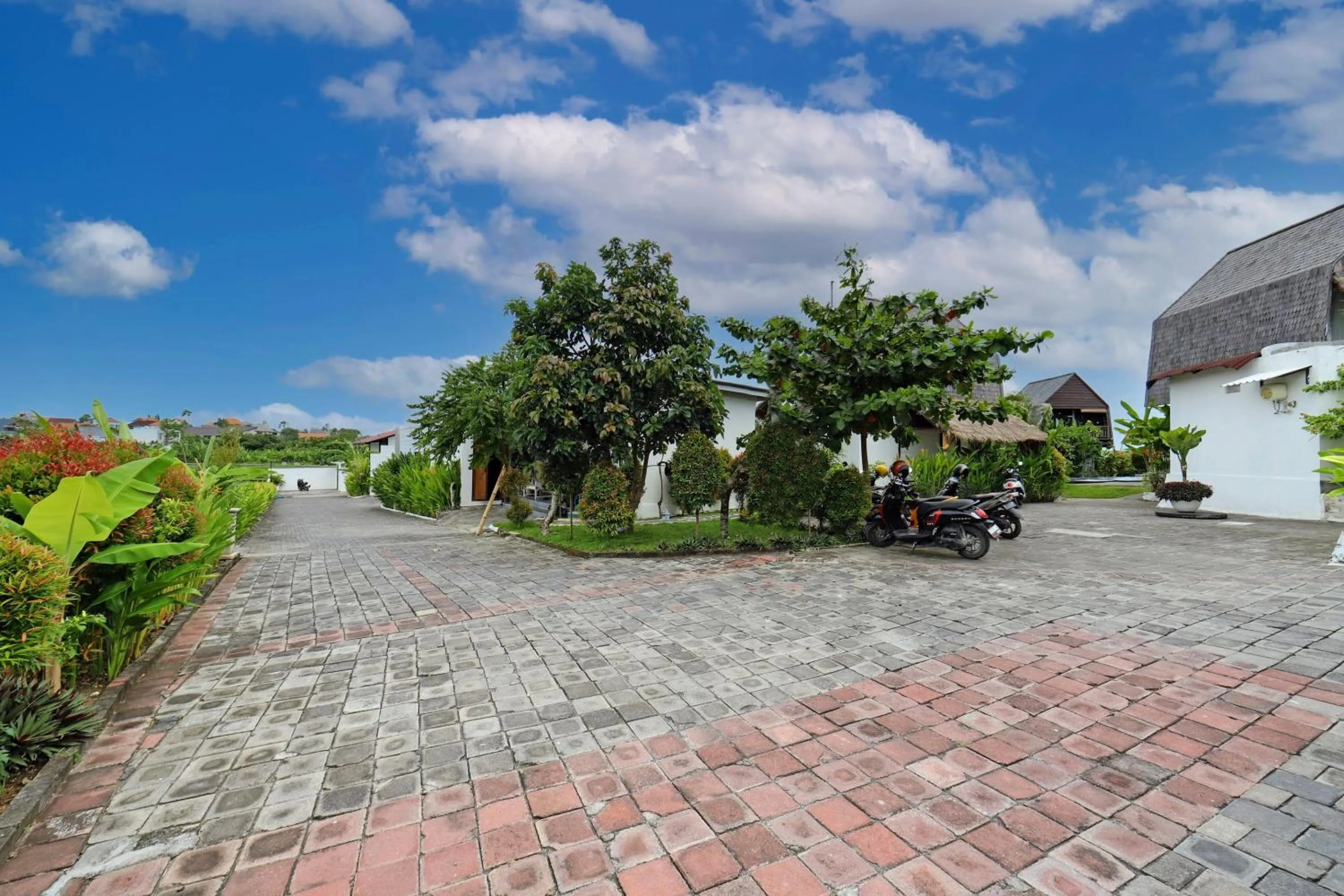 Parking in BB Garden Resort