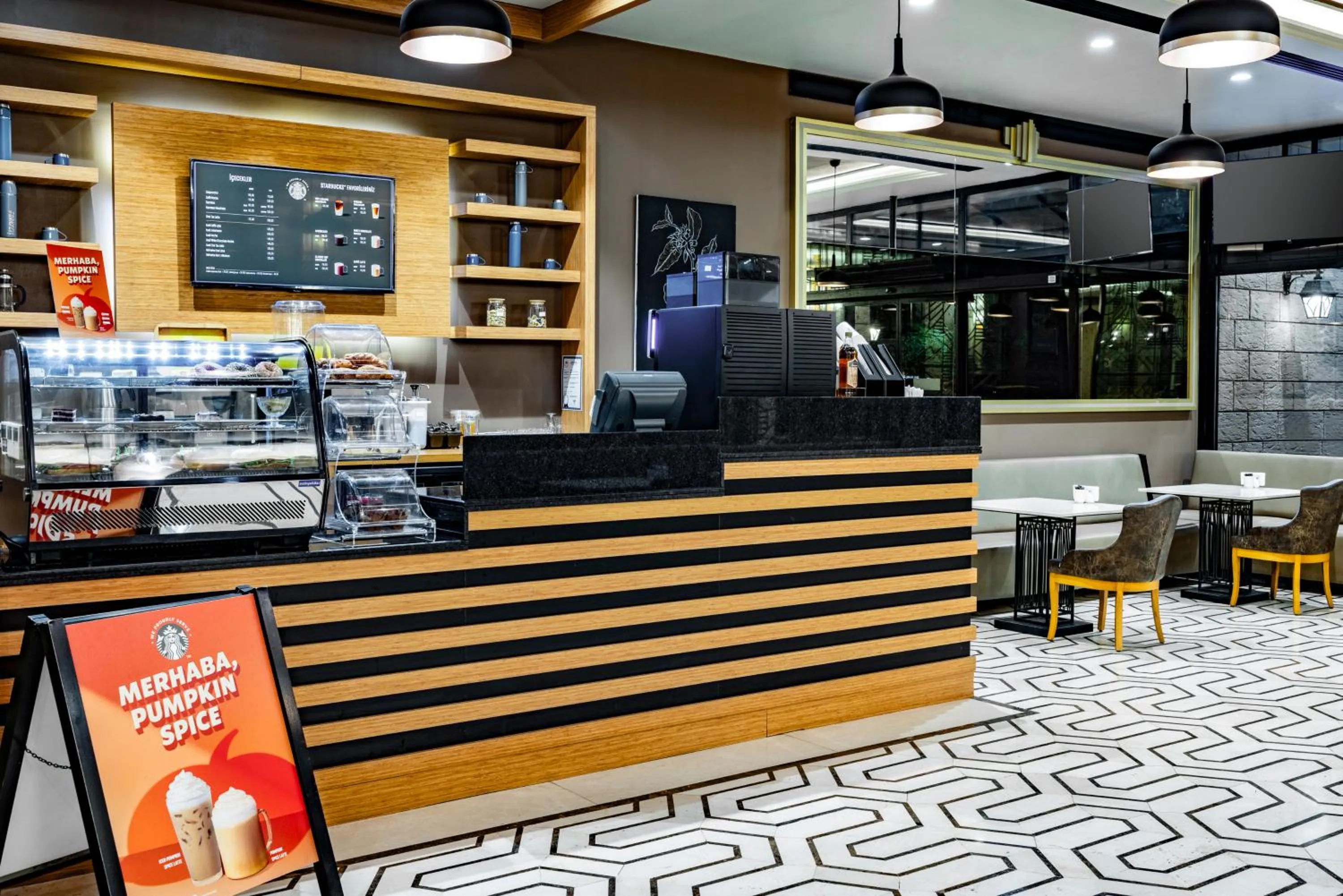 Restaurant/places to eat in Ramada by Wyndham Istanbul Golden Horn