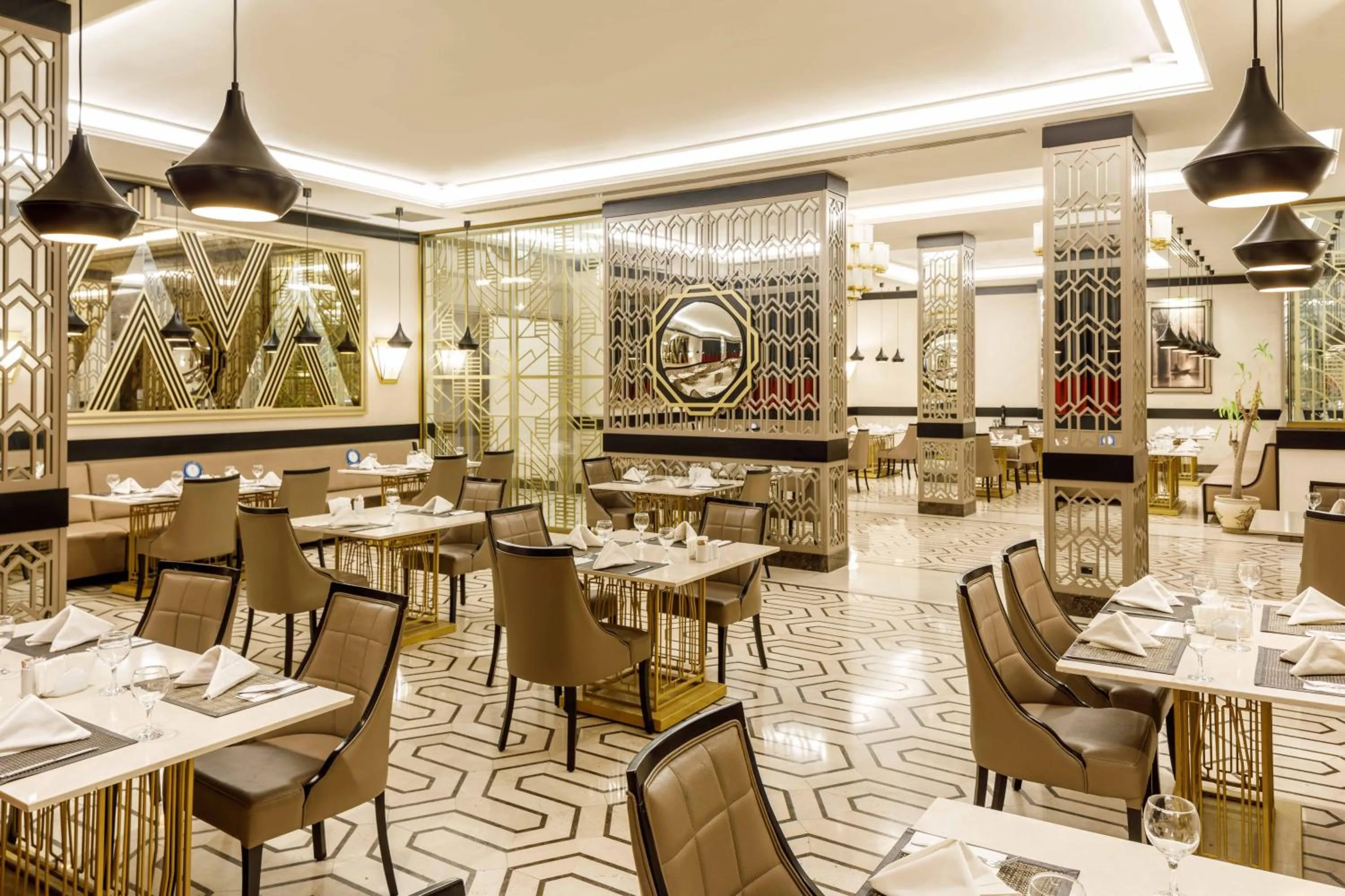 Restaurant/places to eat in Ramada by Wyndham Istanbul Golden Horn