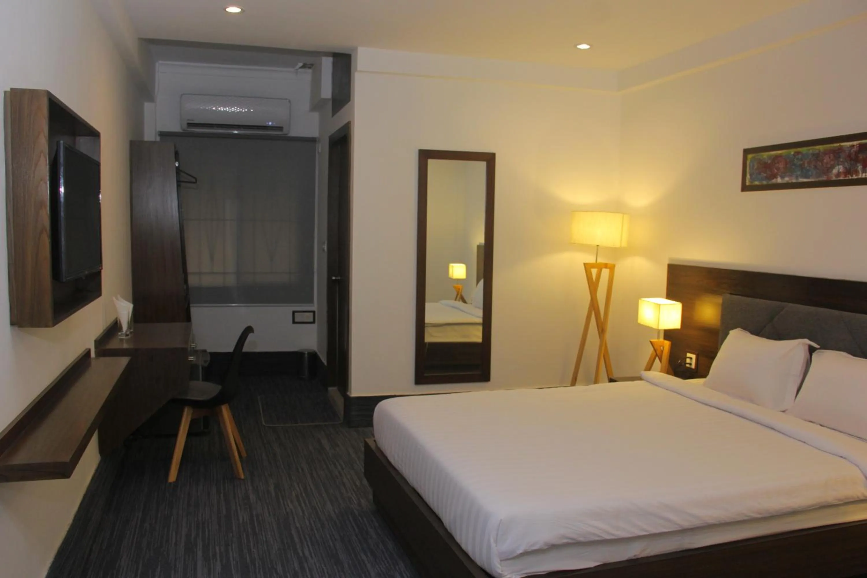 Bed in Hotel Zakaria International