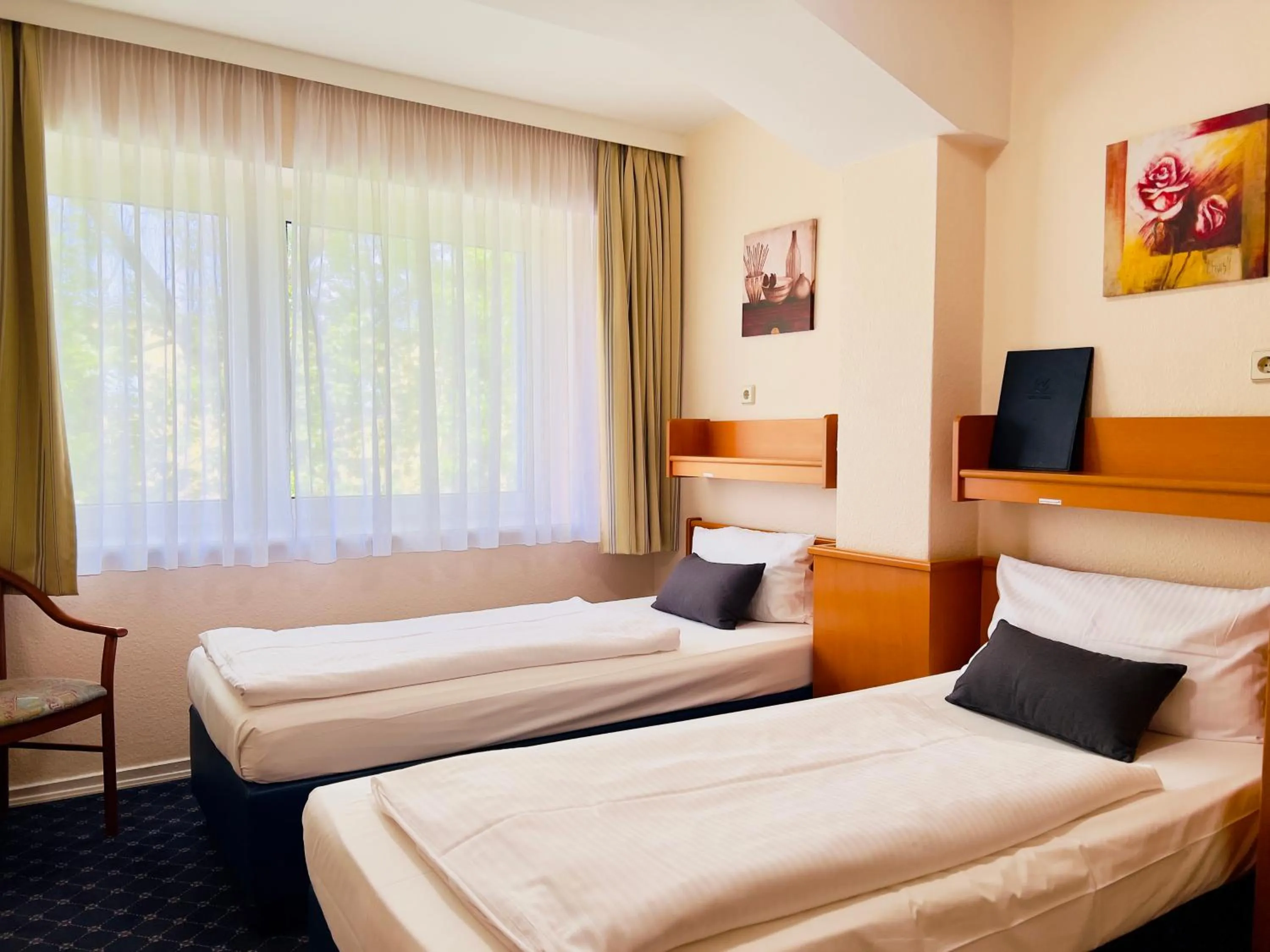 Bed in Elbbrücken Hotel