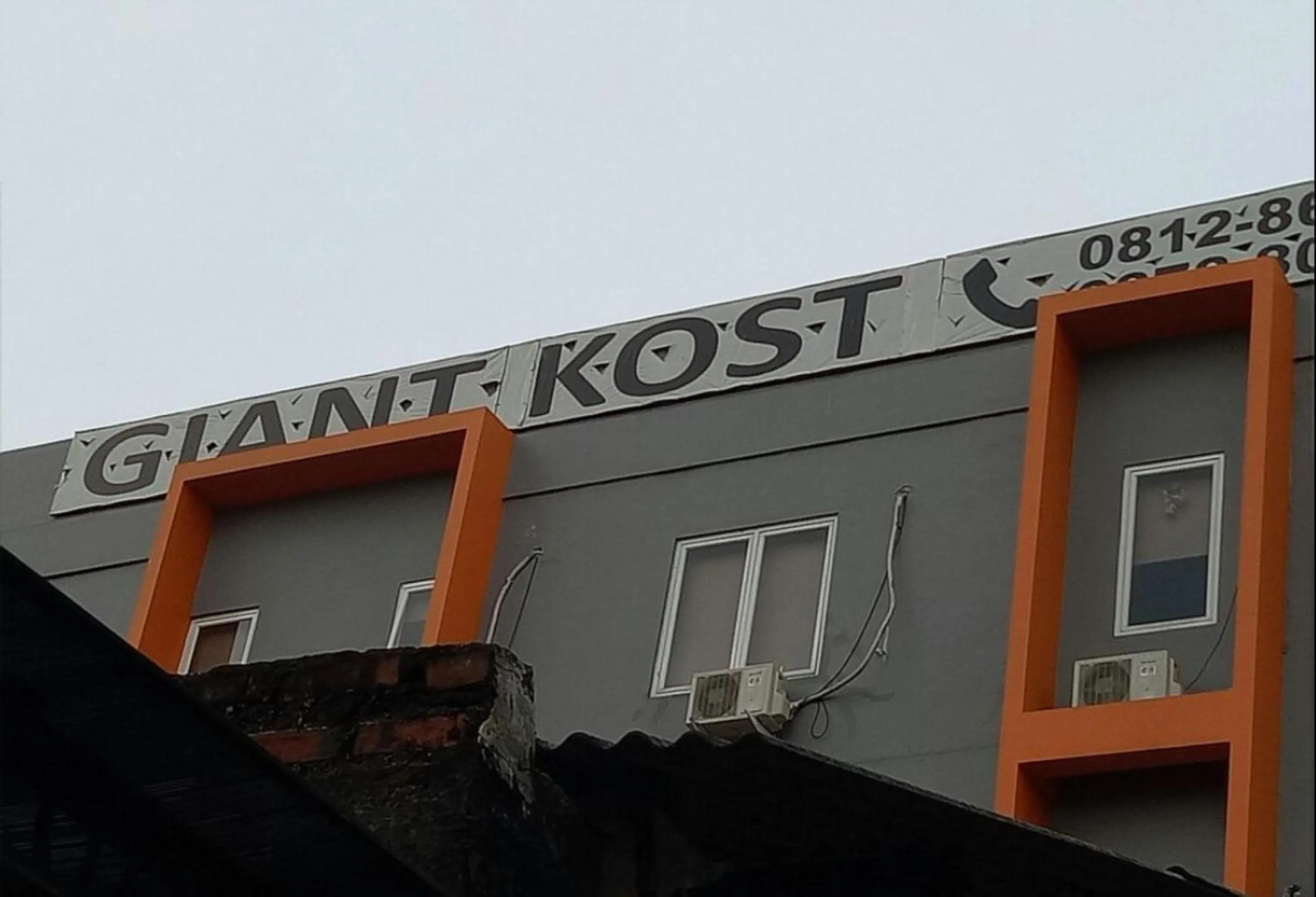 Property building in Giant Kost