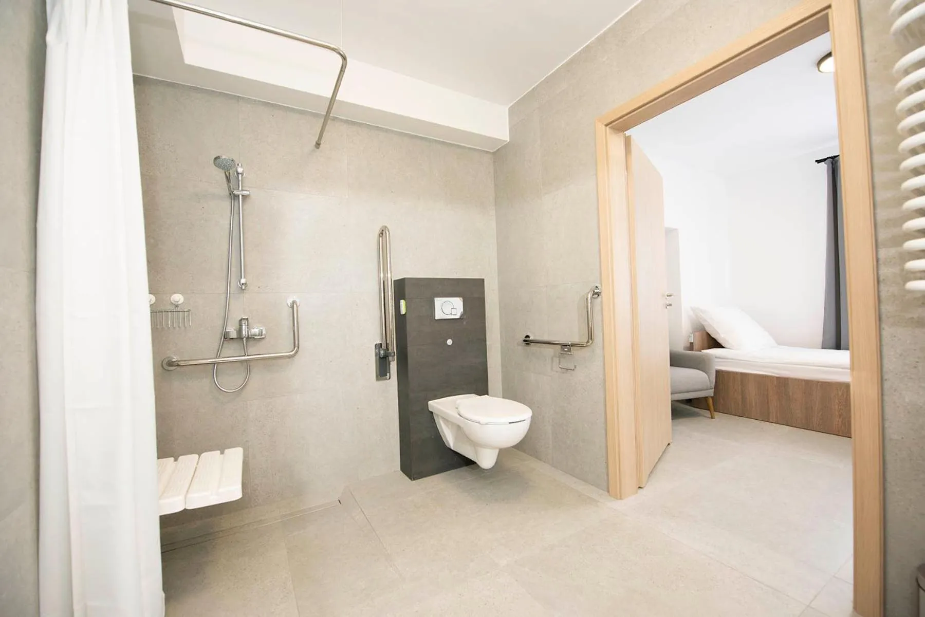 Photo of the whole room in Hostel SMS FREE PARKING