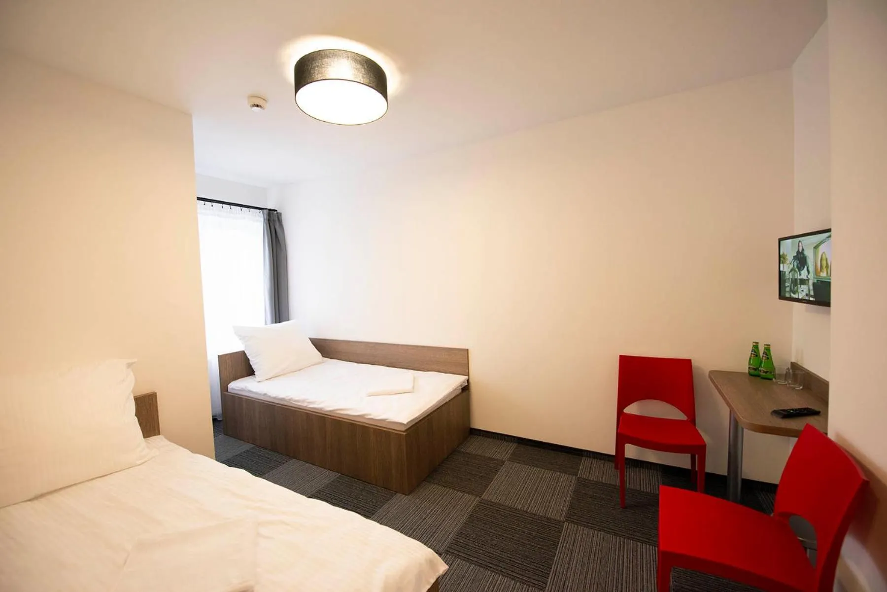 Photo of the whole room in Hostel SMS FREE PARKING