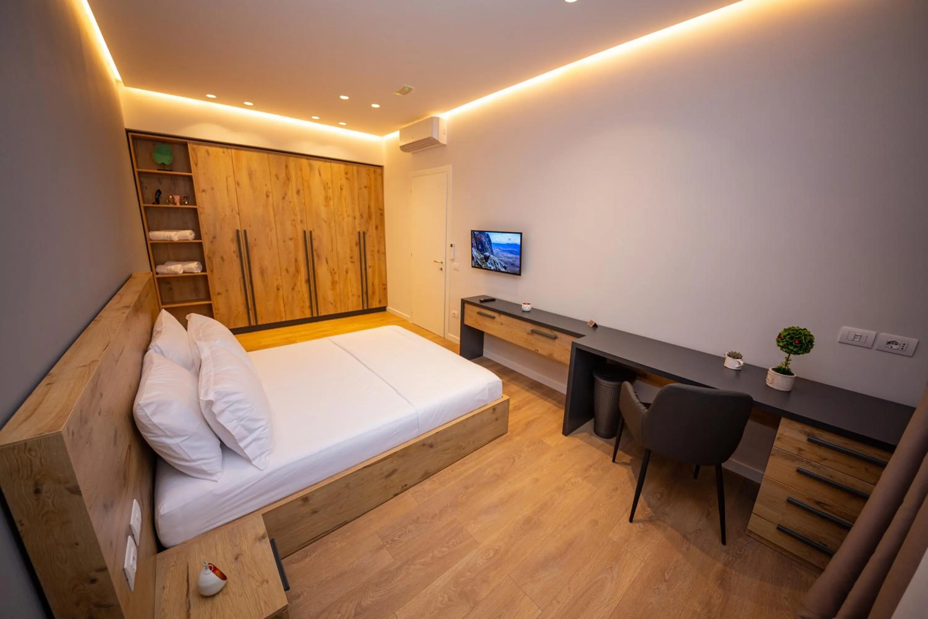 Bedroom, Bed in Central Chic Apartments