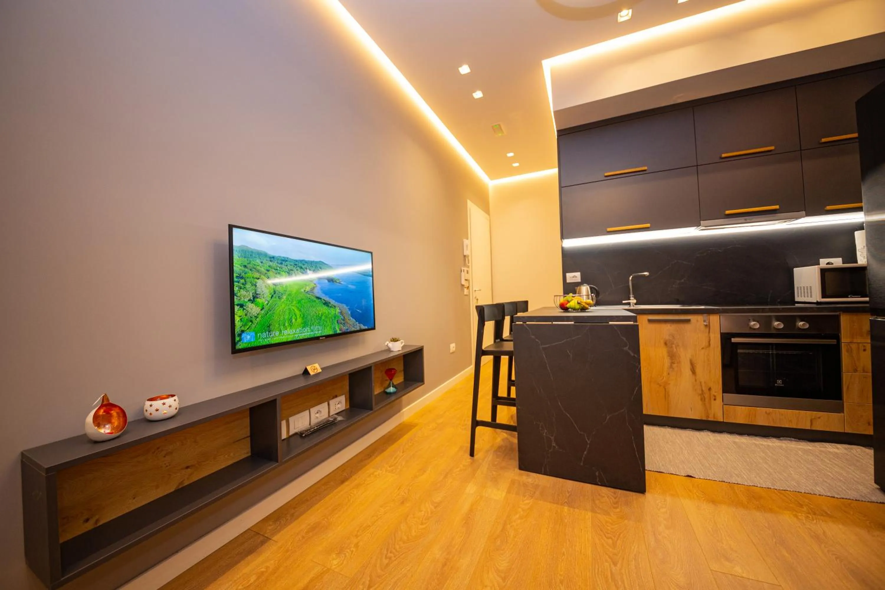 TV and multimedia in Central Chic Apartments