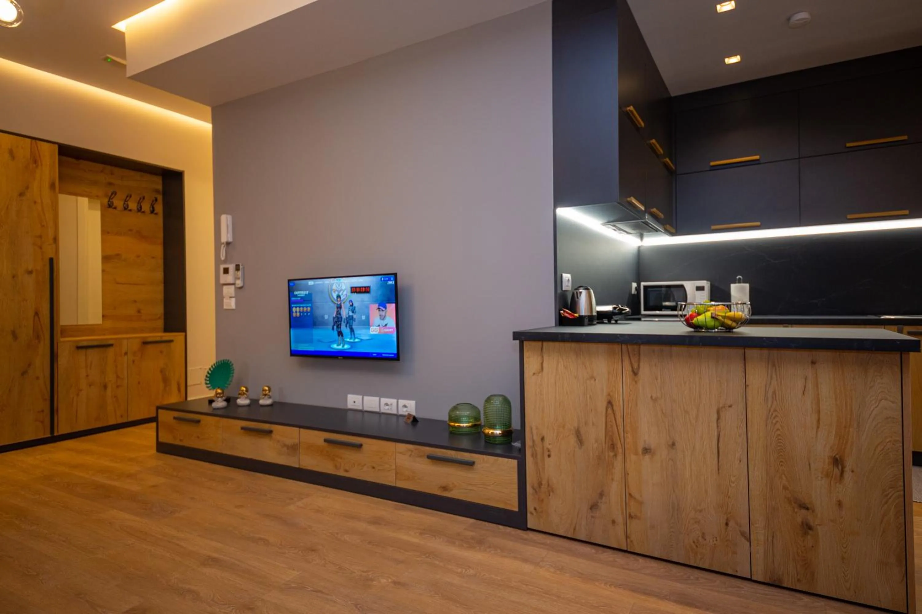 TV and multimedia in Central Chic Apartments