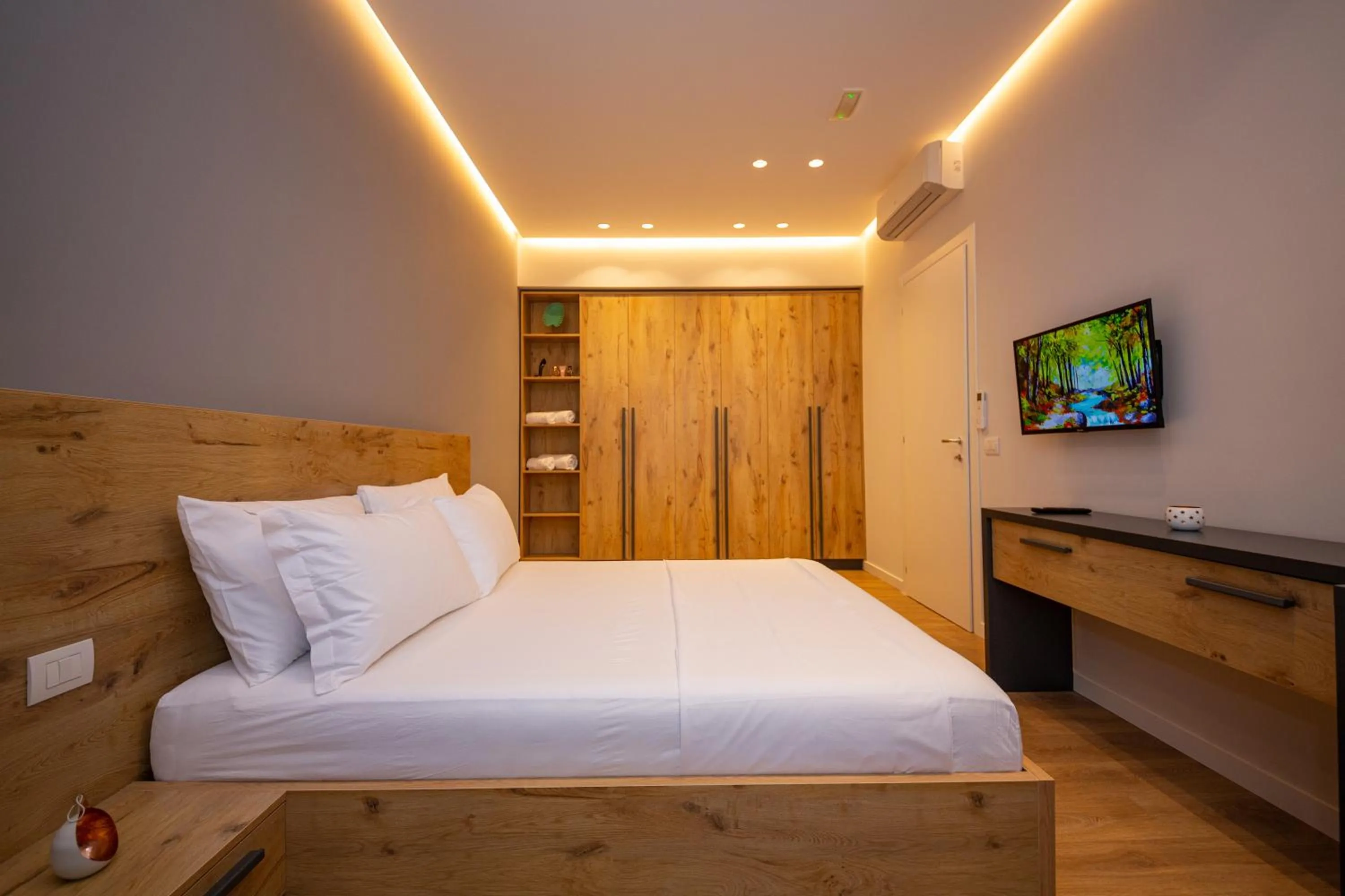 Bedroom, Bed in Central Chic Apartments