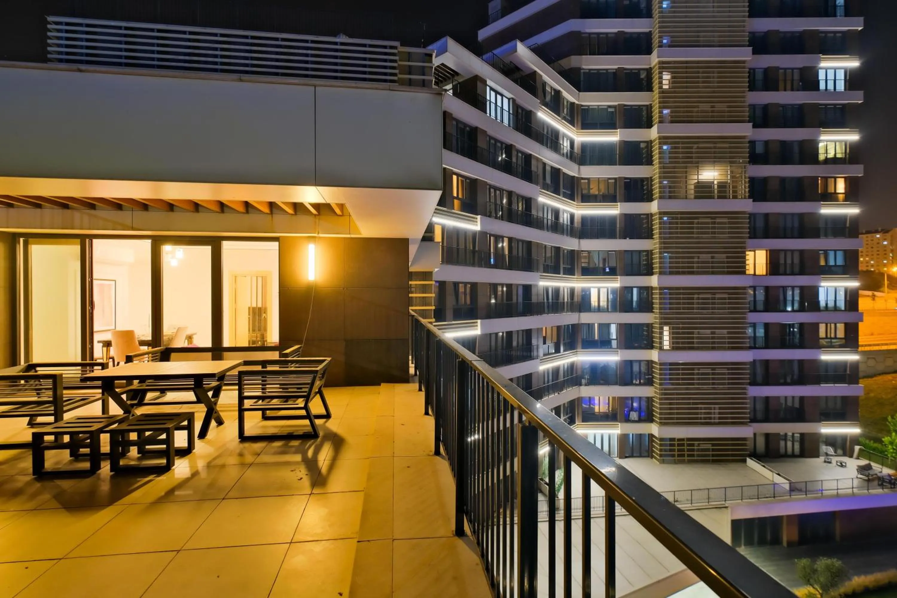 Patio in Grand Residence by NewInn