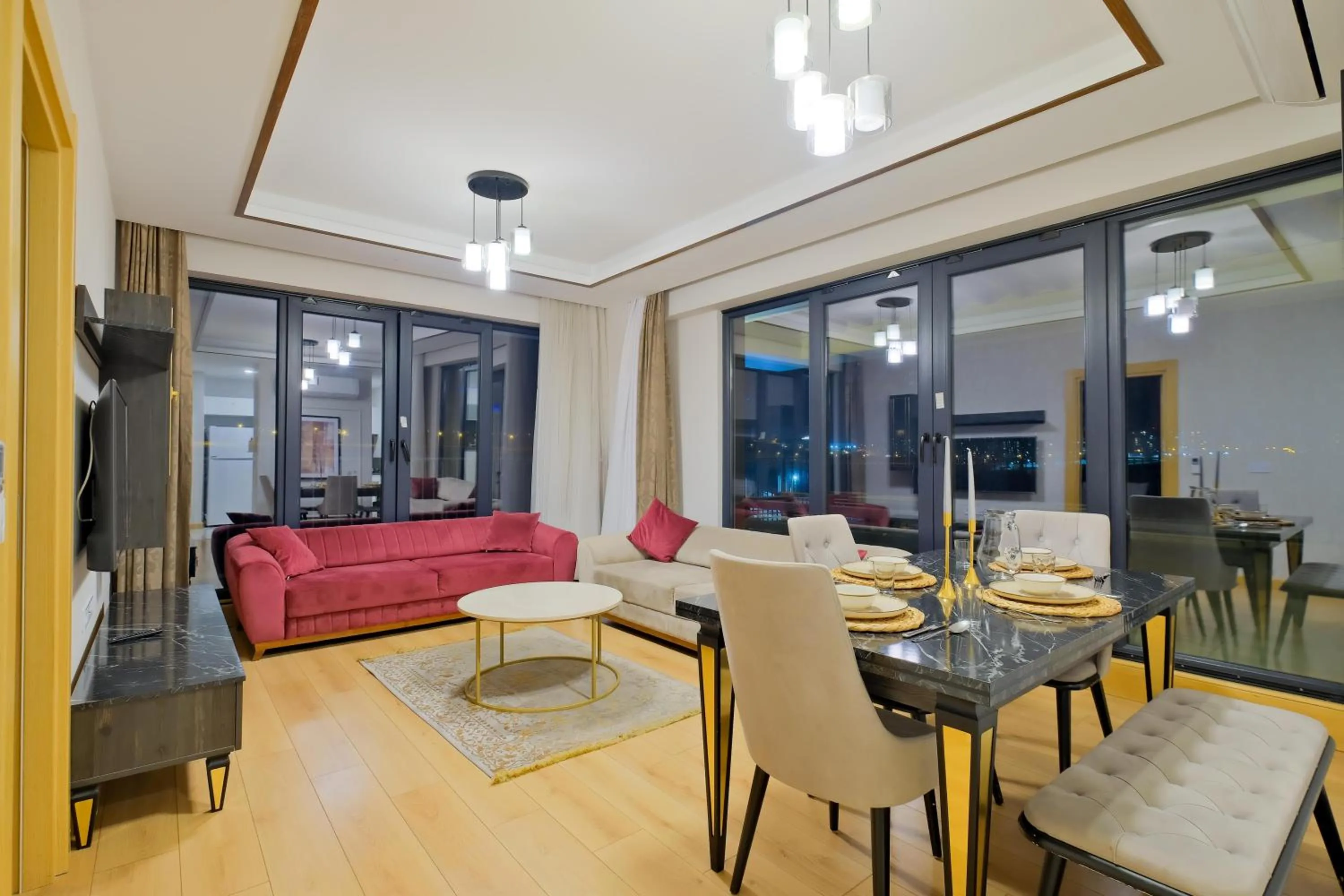 TV and multimedia in Grand Residence by NewInn