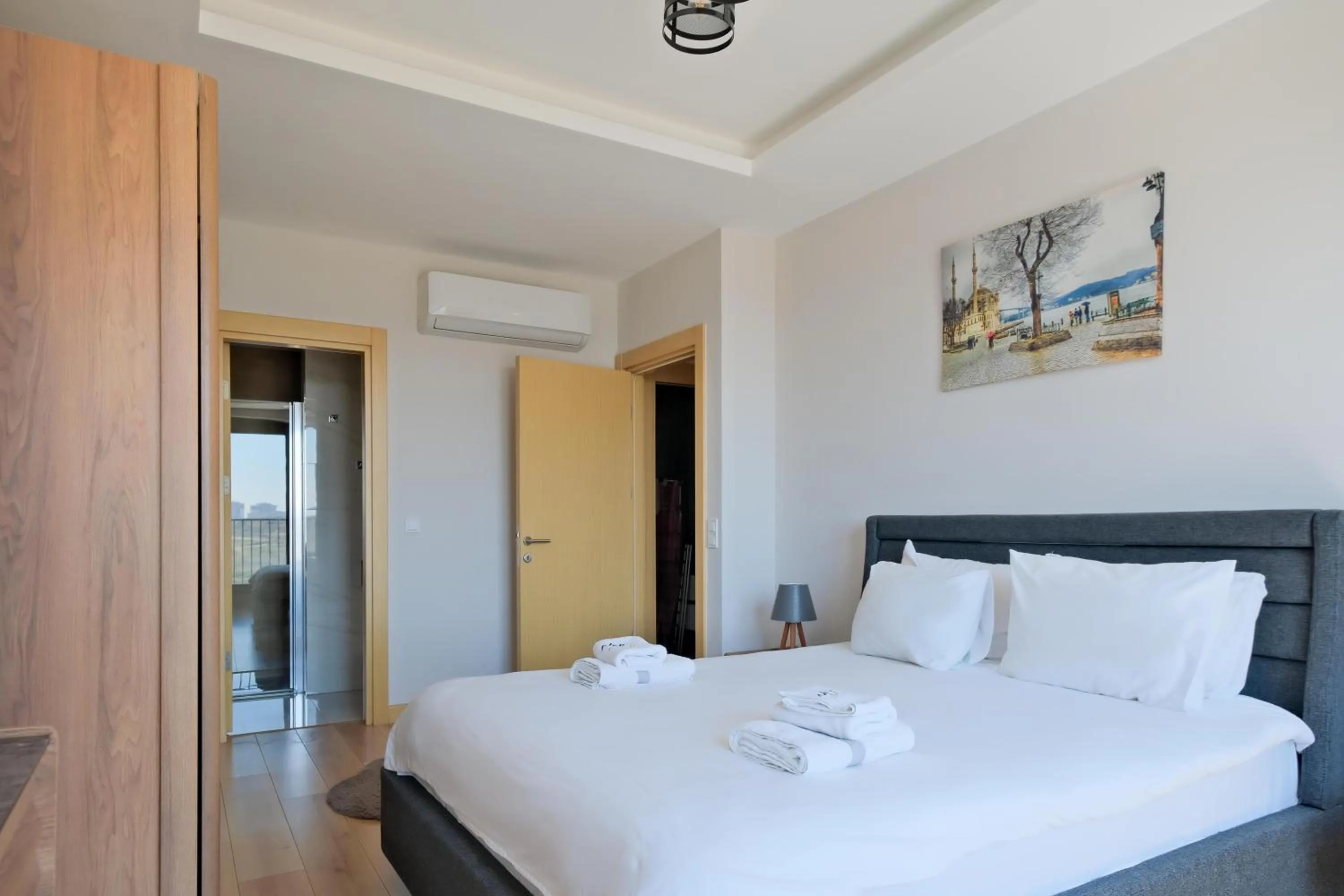 Bed in Grand Residence by NewInn