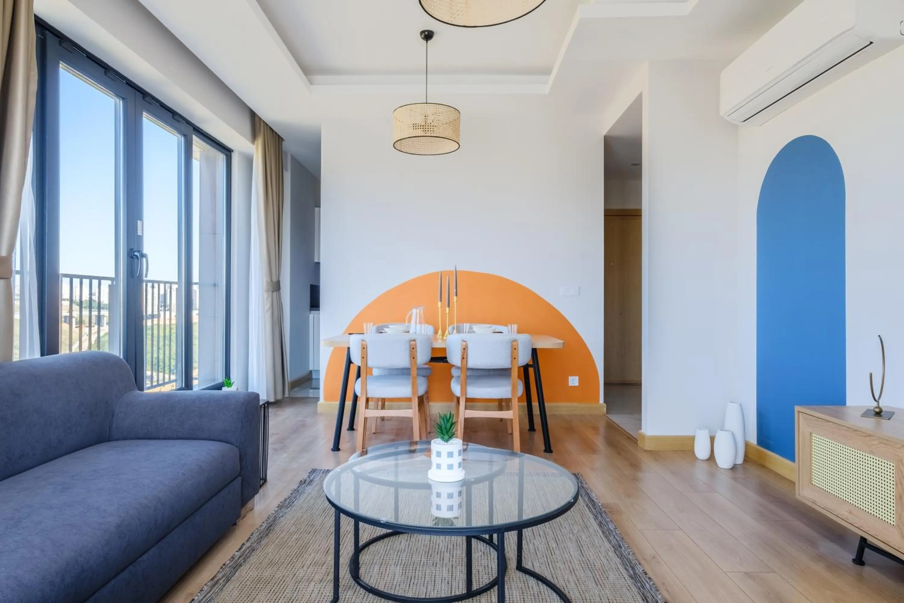 Living room in Grand Residence by NewInn