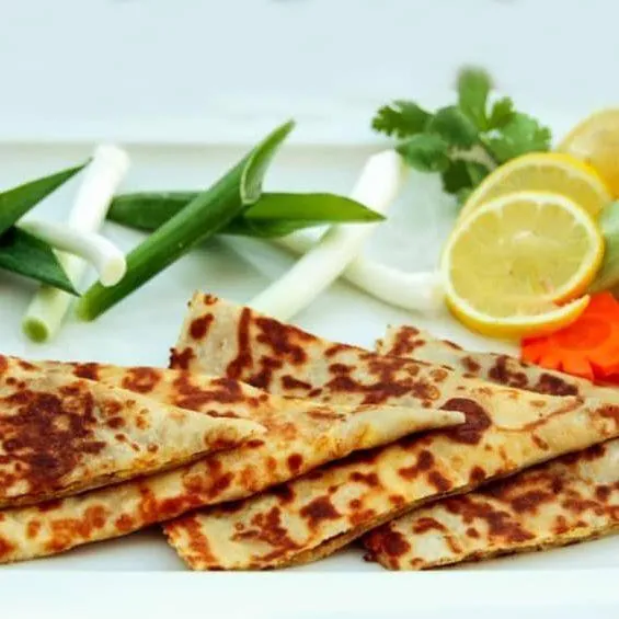 Food in Daraysh Hotel