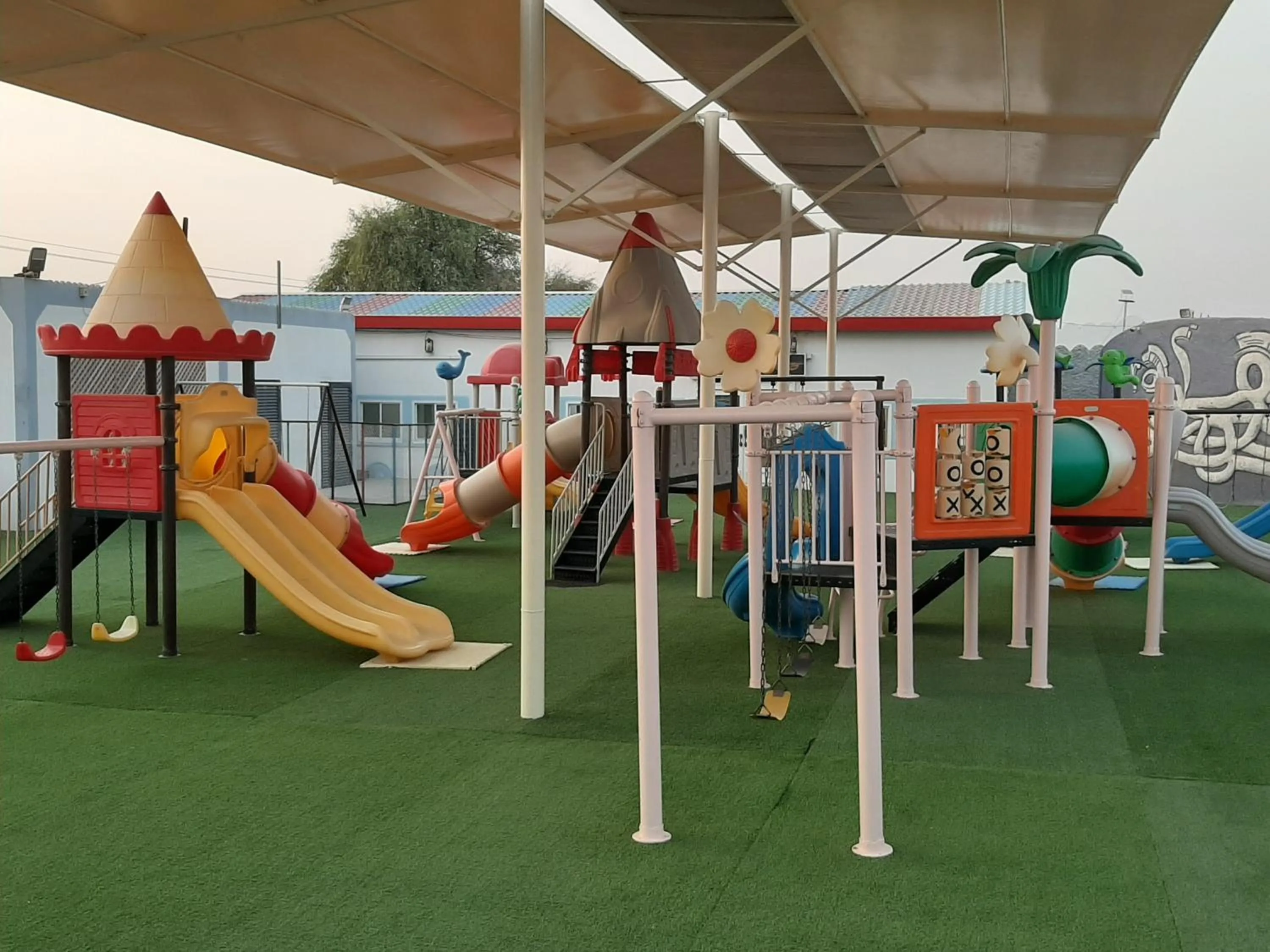 Children play ground in Daraysh Hotel