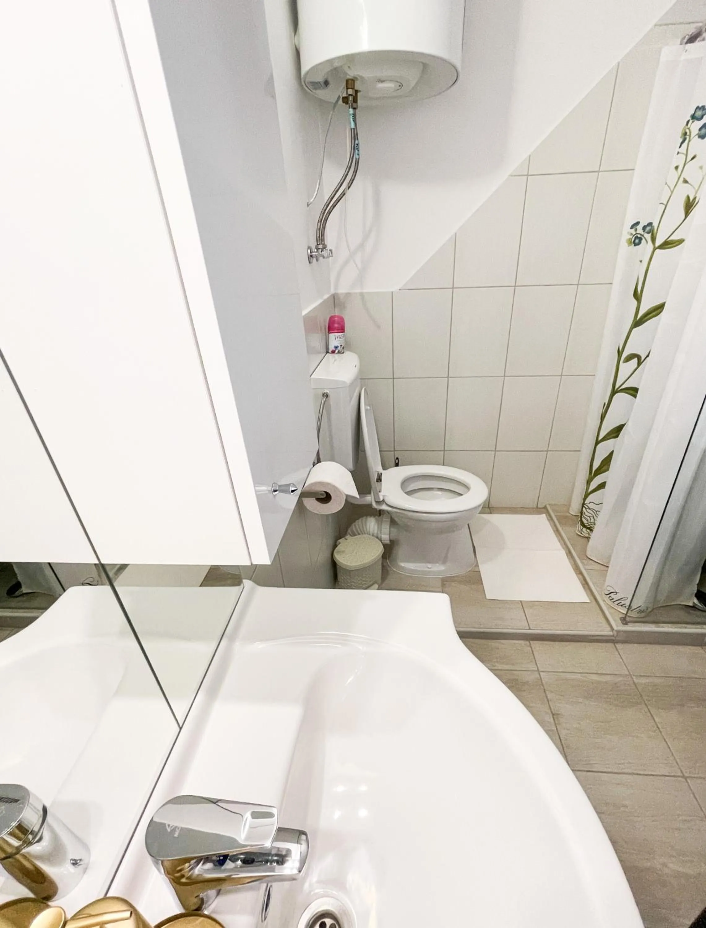 Shower in Zen House ADULT ONLY 16plus