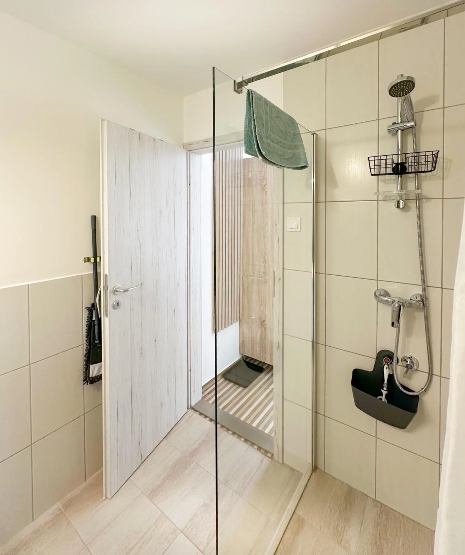 Shower in Zen House ADULT ONLY 16plus