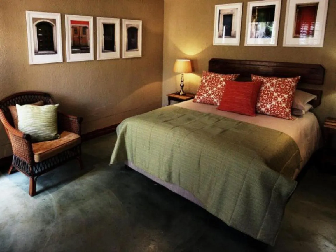 Photo of the whole room, Bed in Bellstone B&B