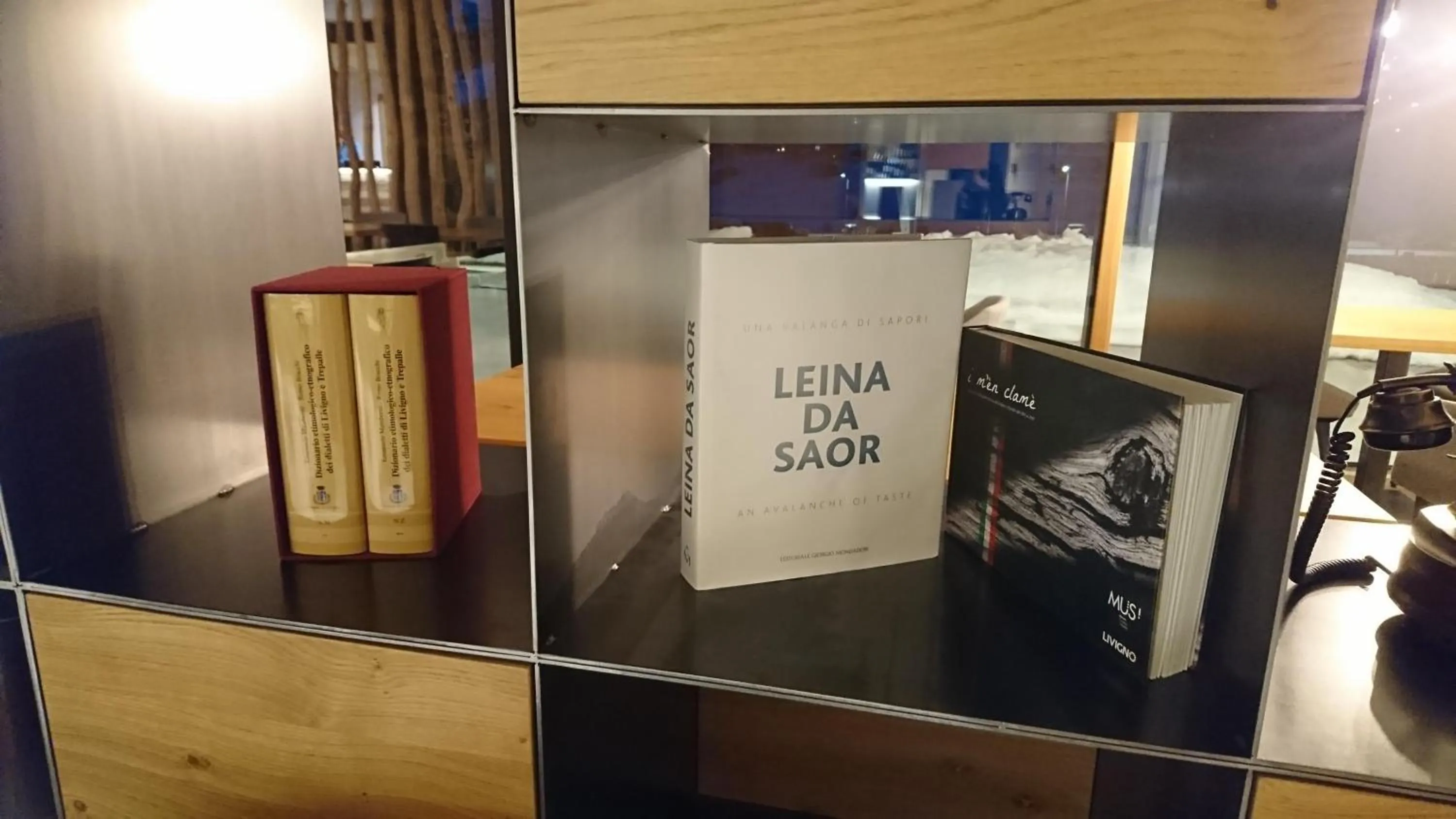 Decorative detail in Vetta Alpine Relax