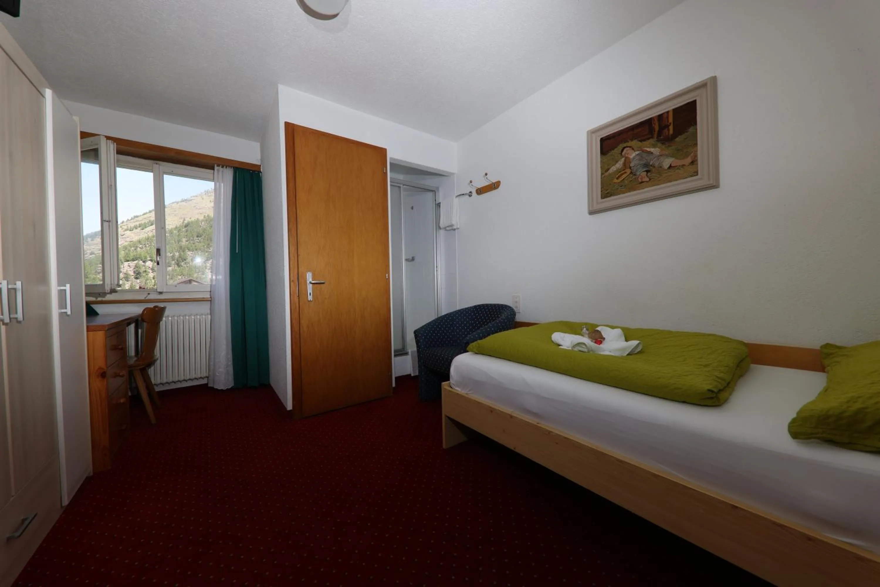 Bed in Hotel Restaurant Mattmarkblick