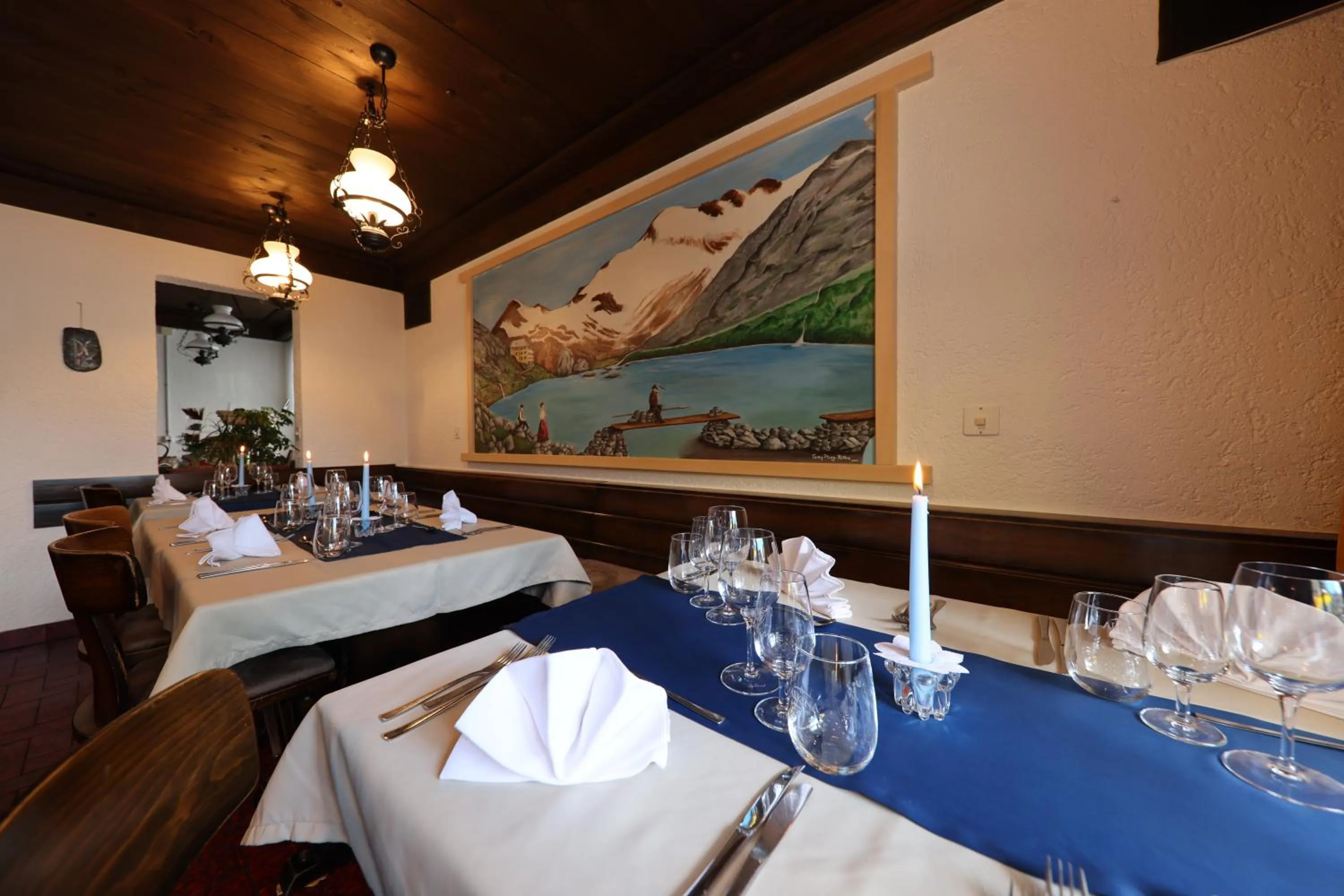 Restaurant/places to eat in Hotel Restaurant Mattmarkblick