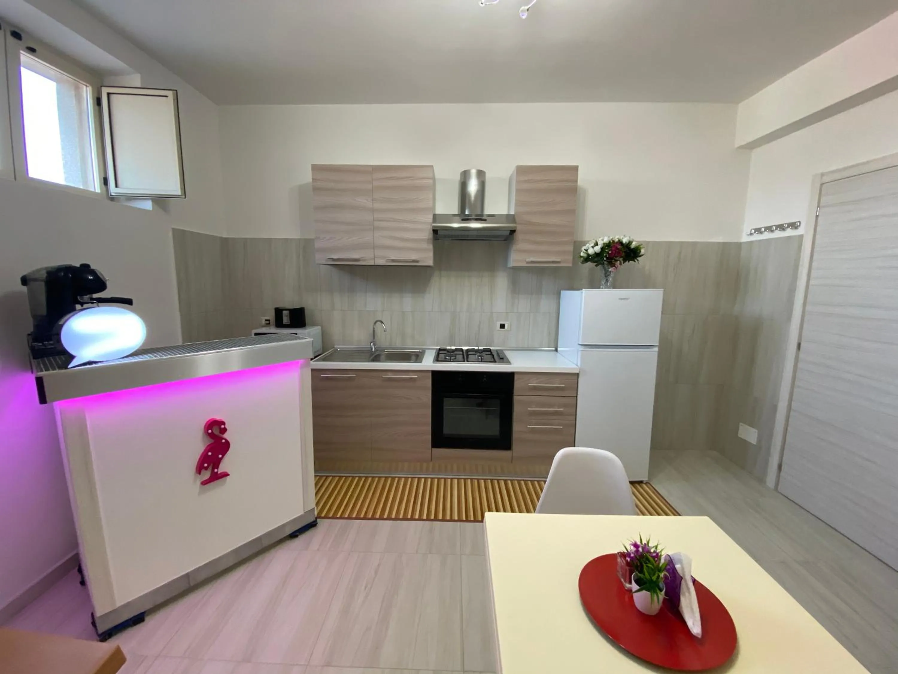 Communal kitchen in B&B Enjoy Happyness