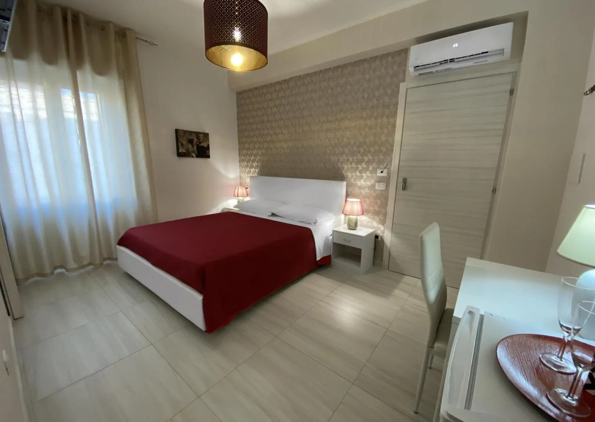 Bed in B&B Enjoy Happyness