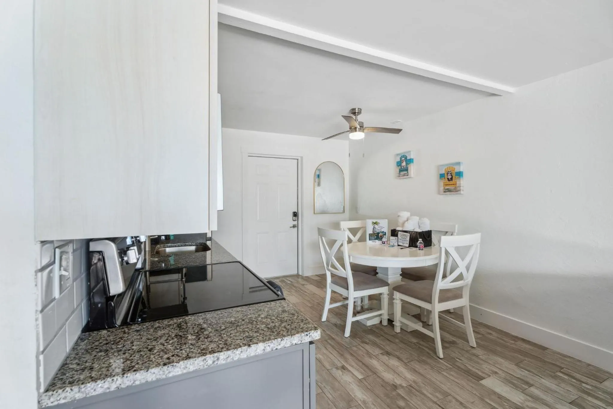 Dining area in Off the Charts Inn