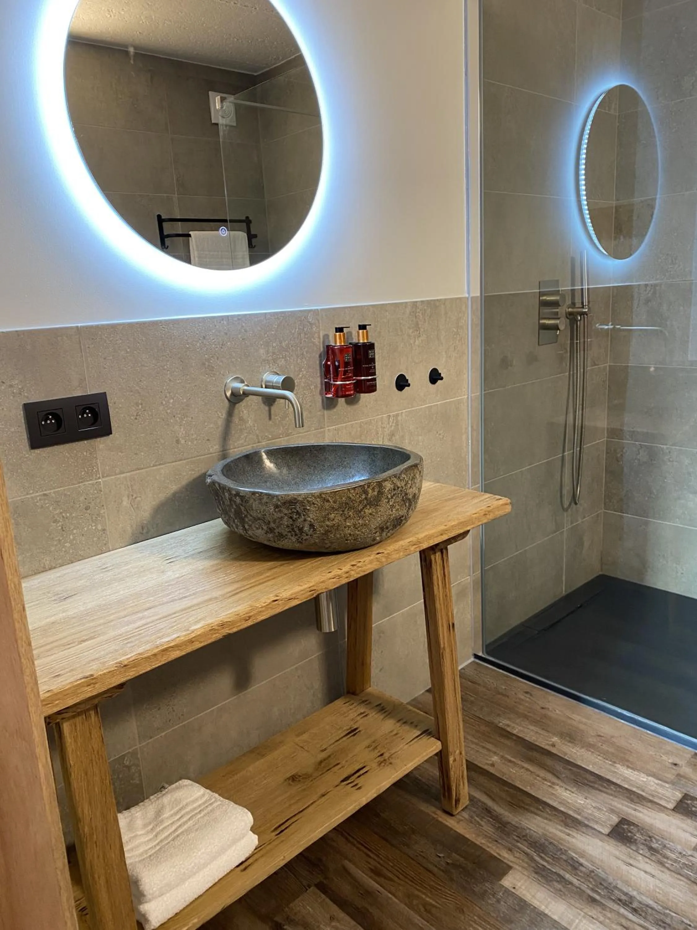 Bathroom in B&B Sint-Mariaburg