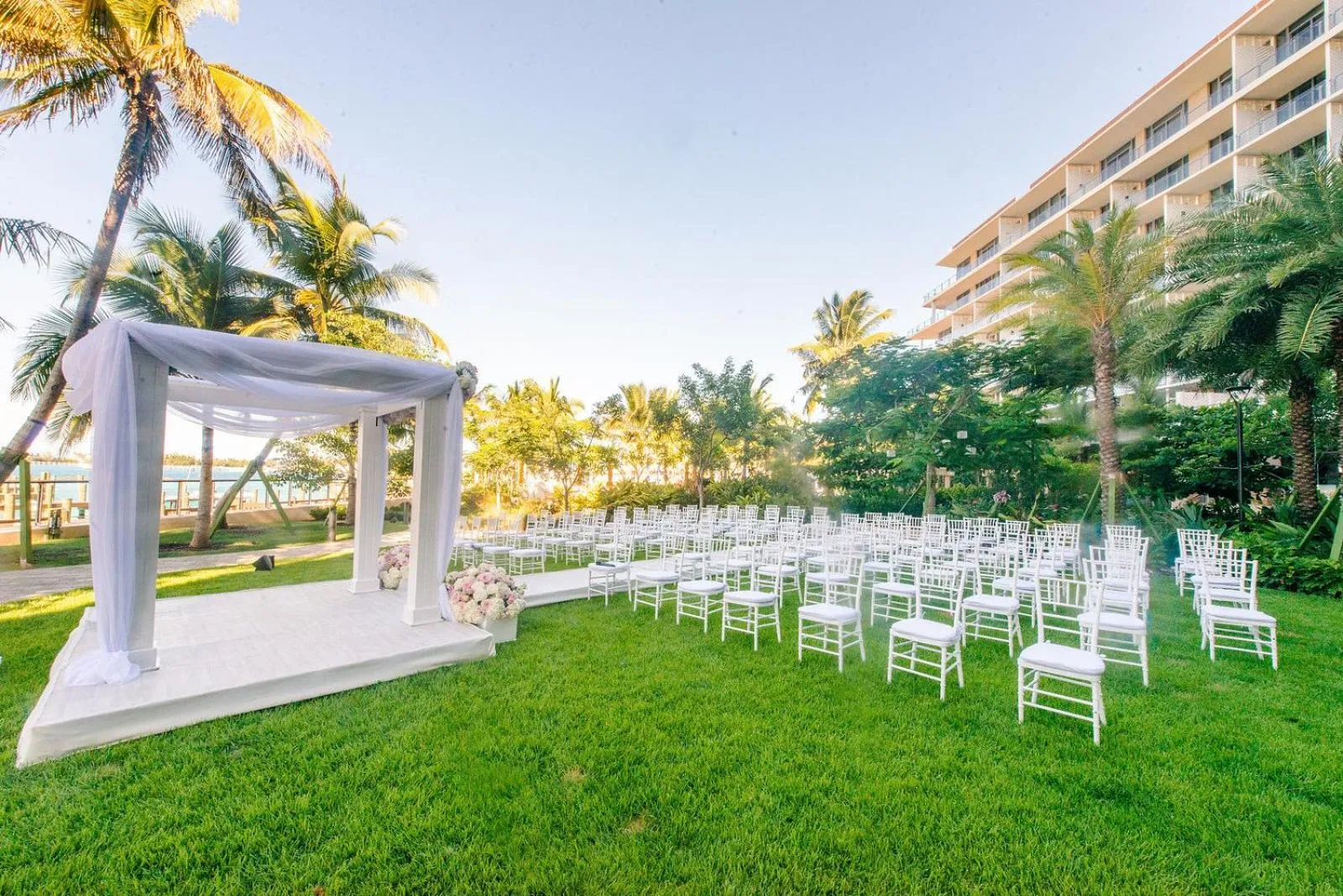 wedding in Margaritaville Beach Resort Nassau