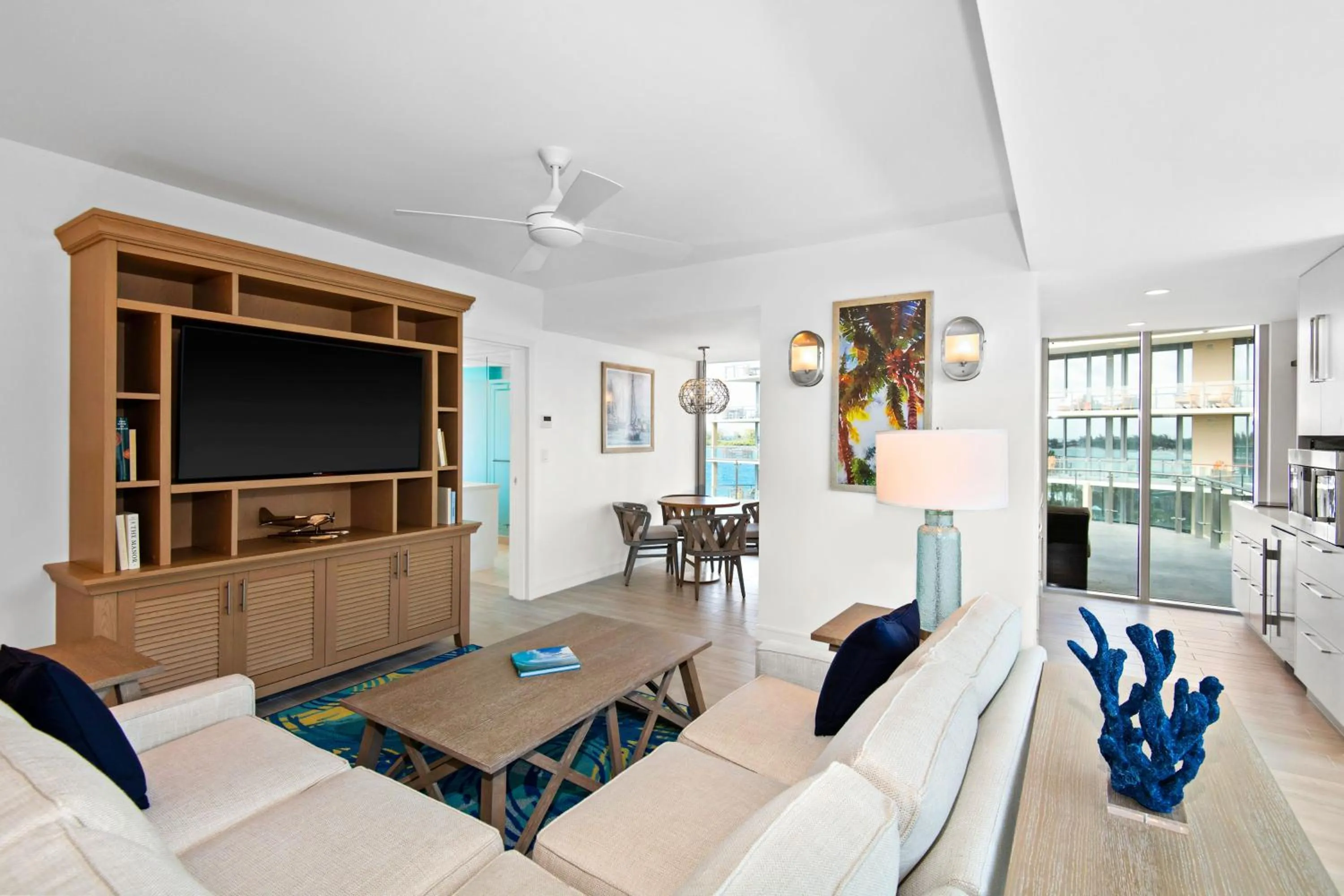 TV and multimedia in Margaritaville Beach Resort Nassau