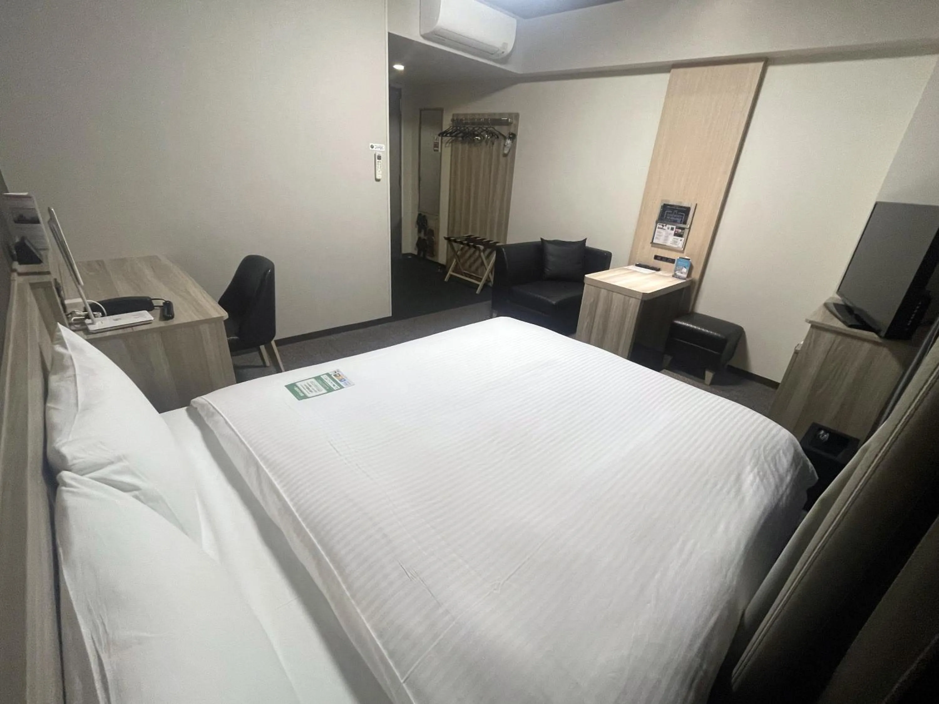 Photo of the whole room, Bed in Route Inn Grantia Tokai Spa&Relaxation