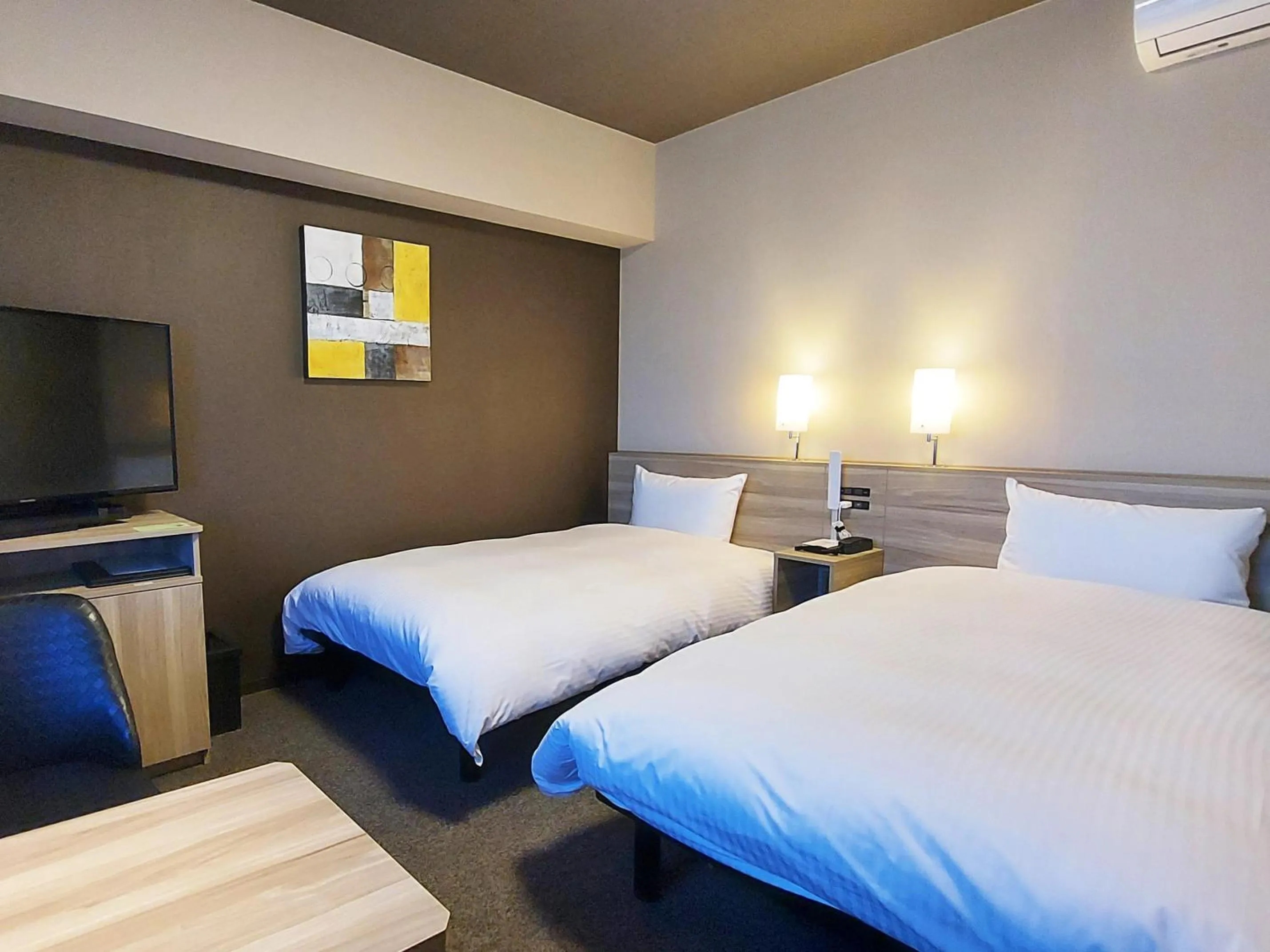 Photo of the whole room, Bed in Hotel Route Inn Kusatsu Ritto -Ritto Inter Kokudo 1 gou-