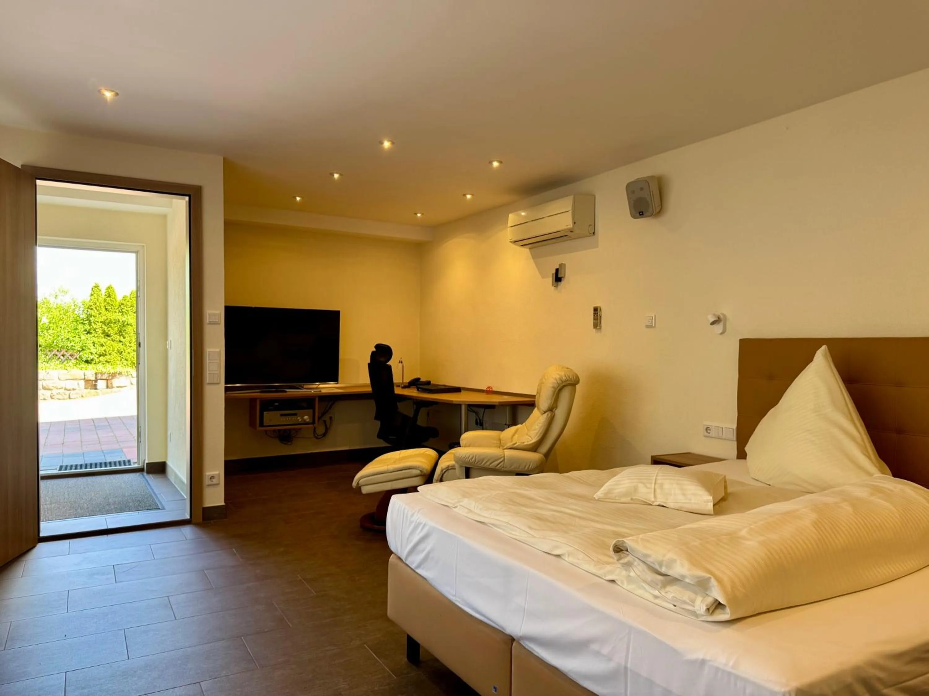 Bed in Engelhard Das Landhotel Garni