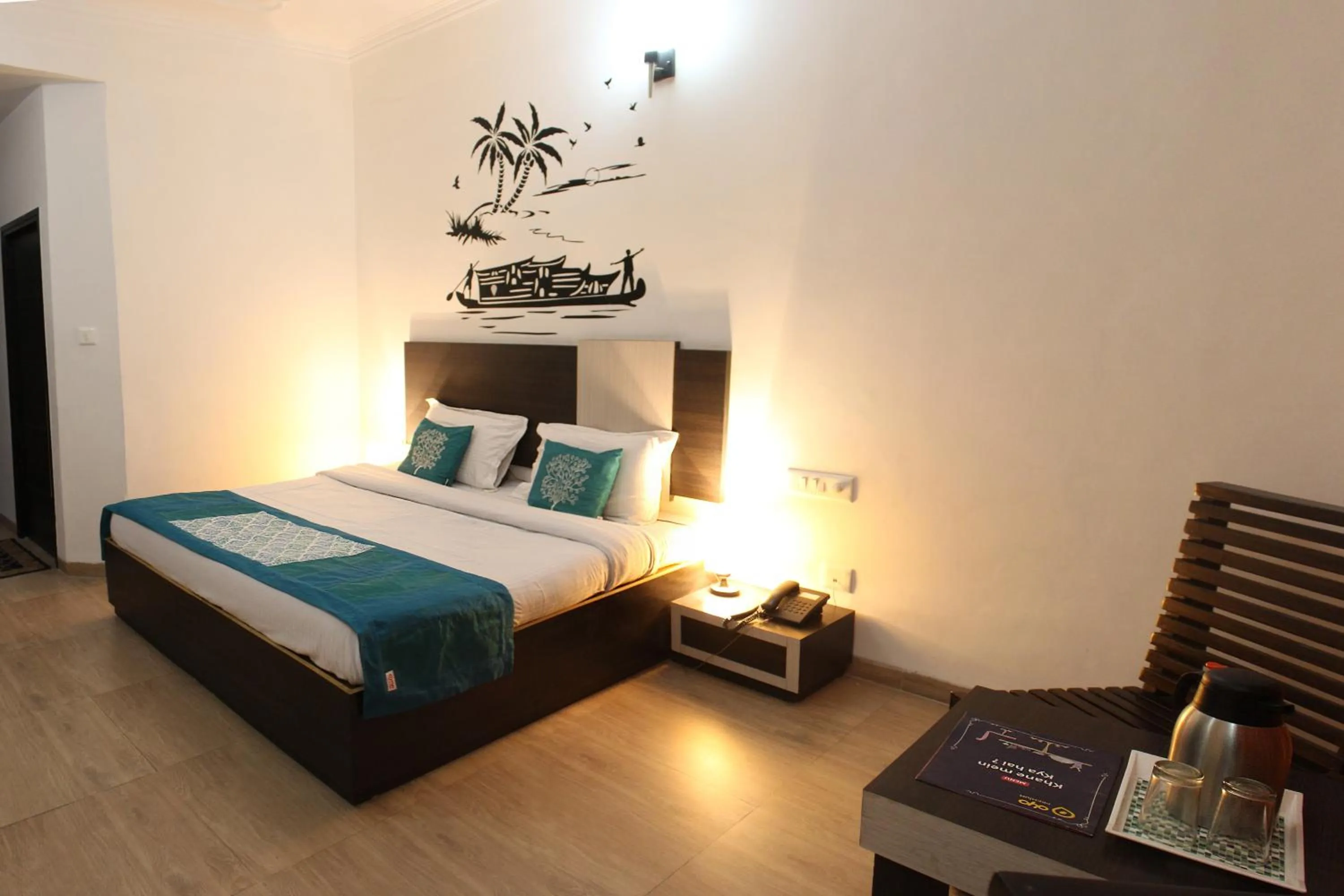 Coffee/tea facilities, Bed in Hotel Vatika - the riverside resort