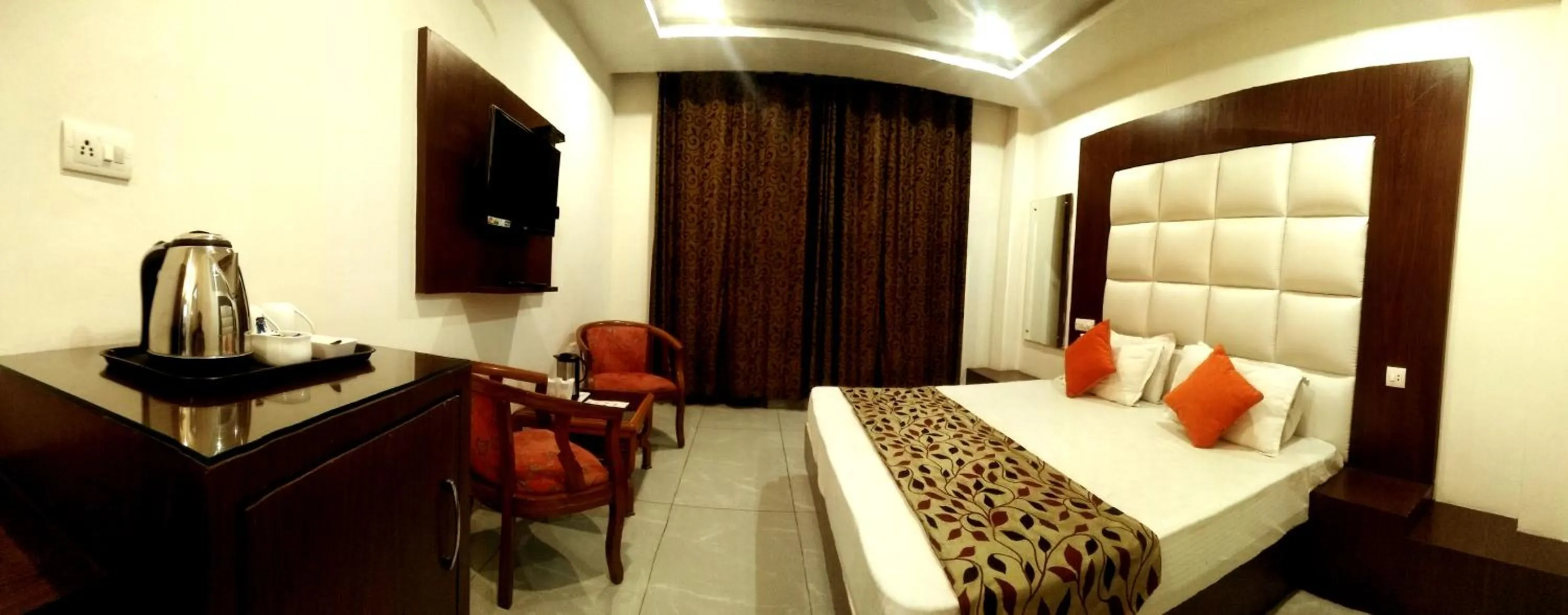 Coffee/tea facilities, Bed in Hotel Vatika - the riverside resort