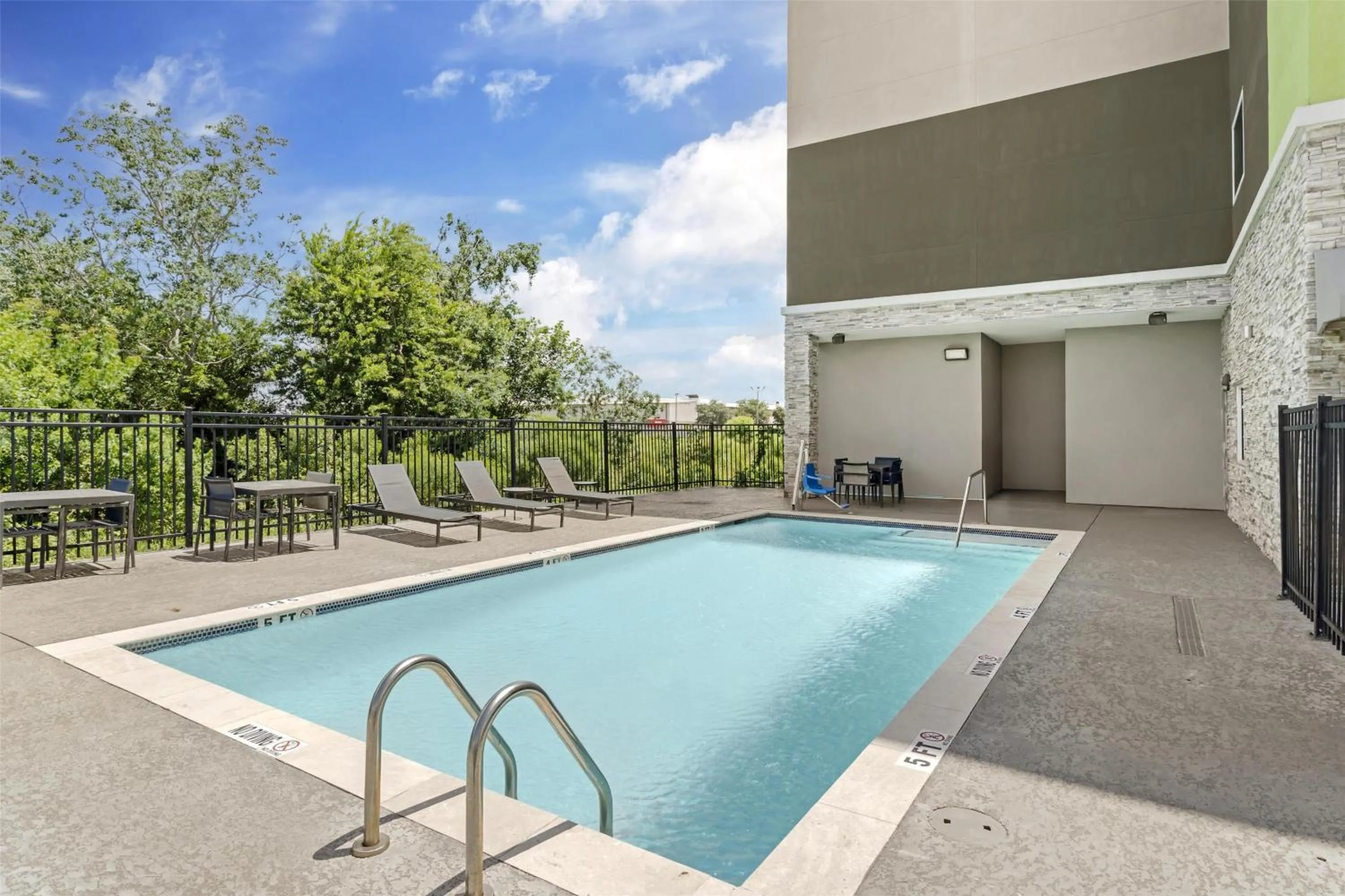Pool view in Best Western Plus Mid County