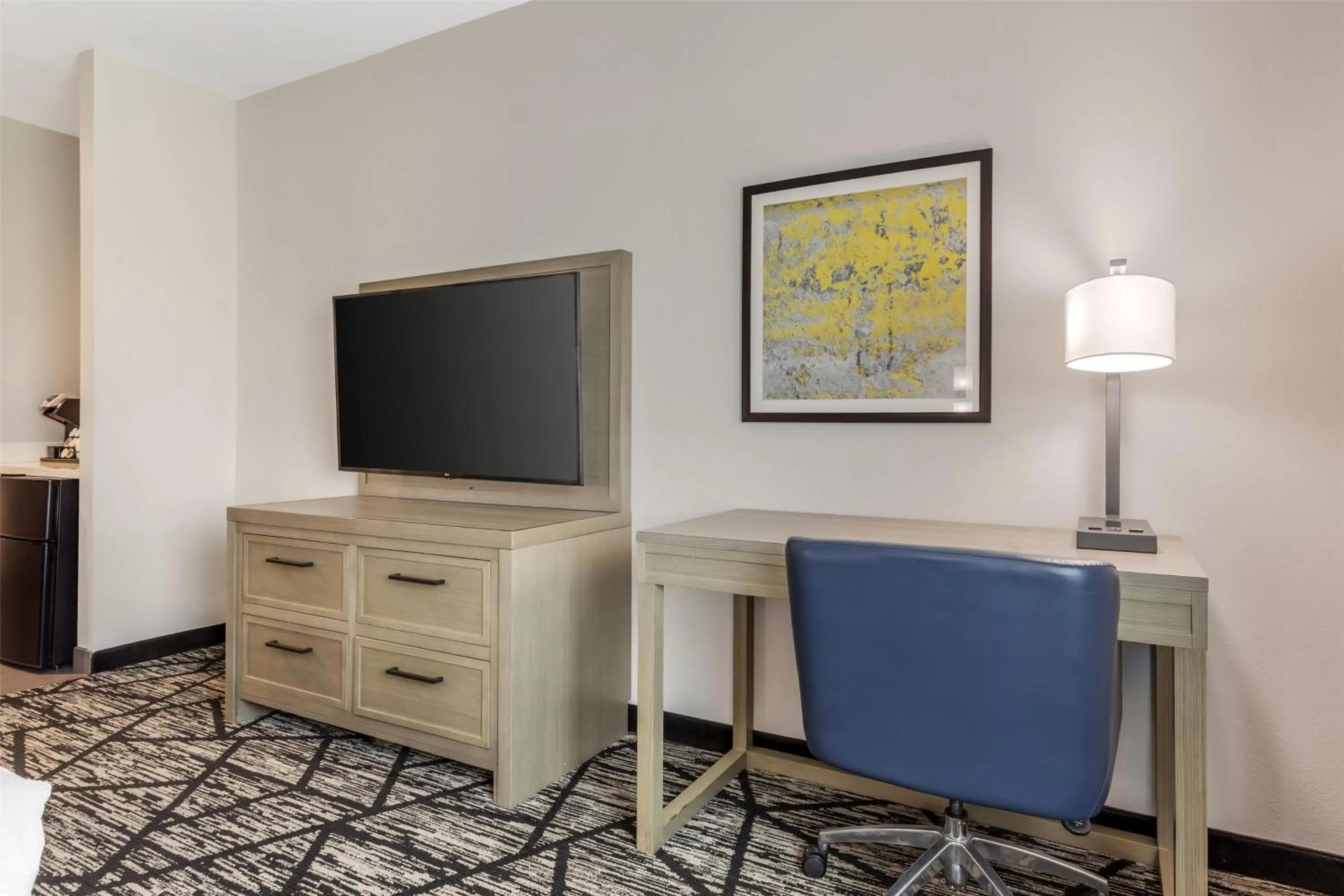 Bedroom in Best Western Plus Mid County