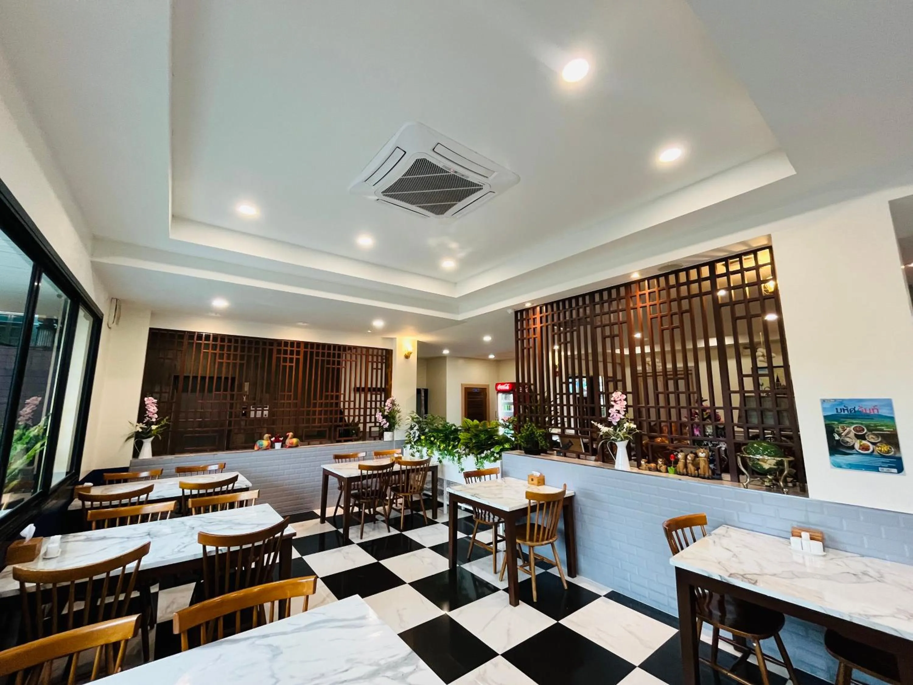 Restaurant/places to eat in USABAI Riverside Boutique Hotel