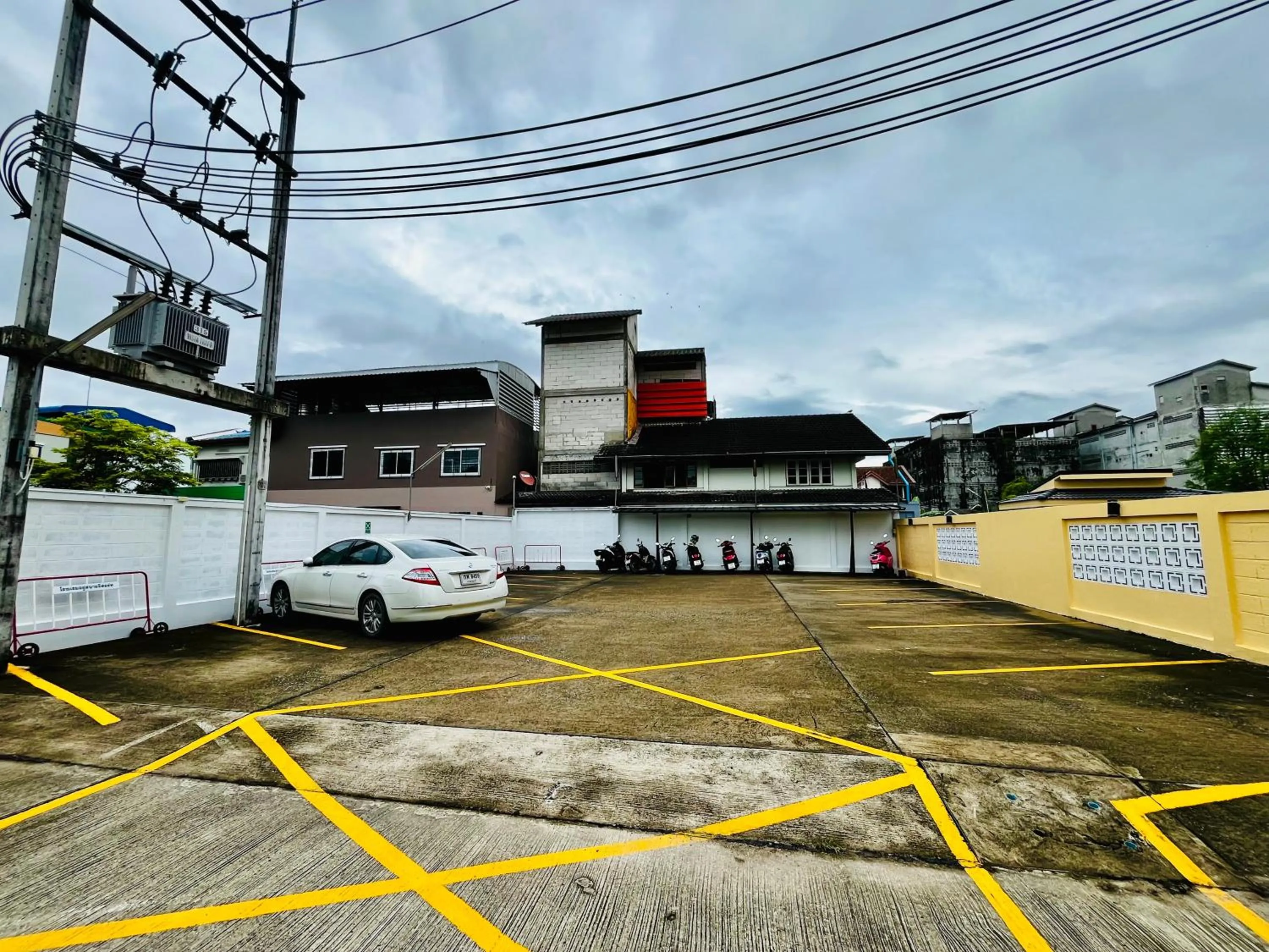 Parking in USABAI Riverside Boutique Hotel