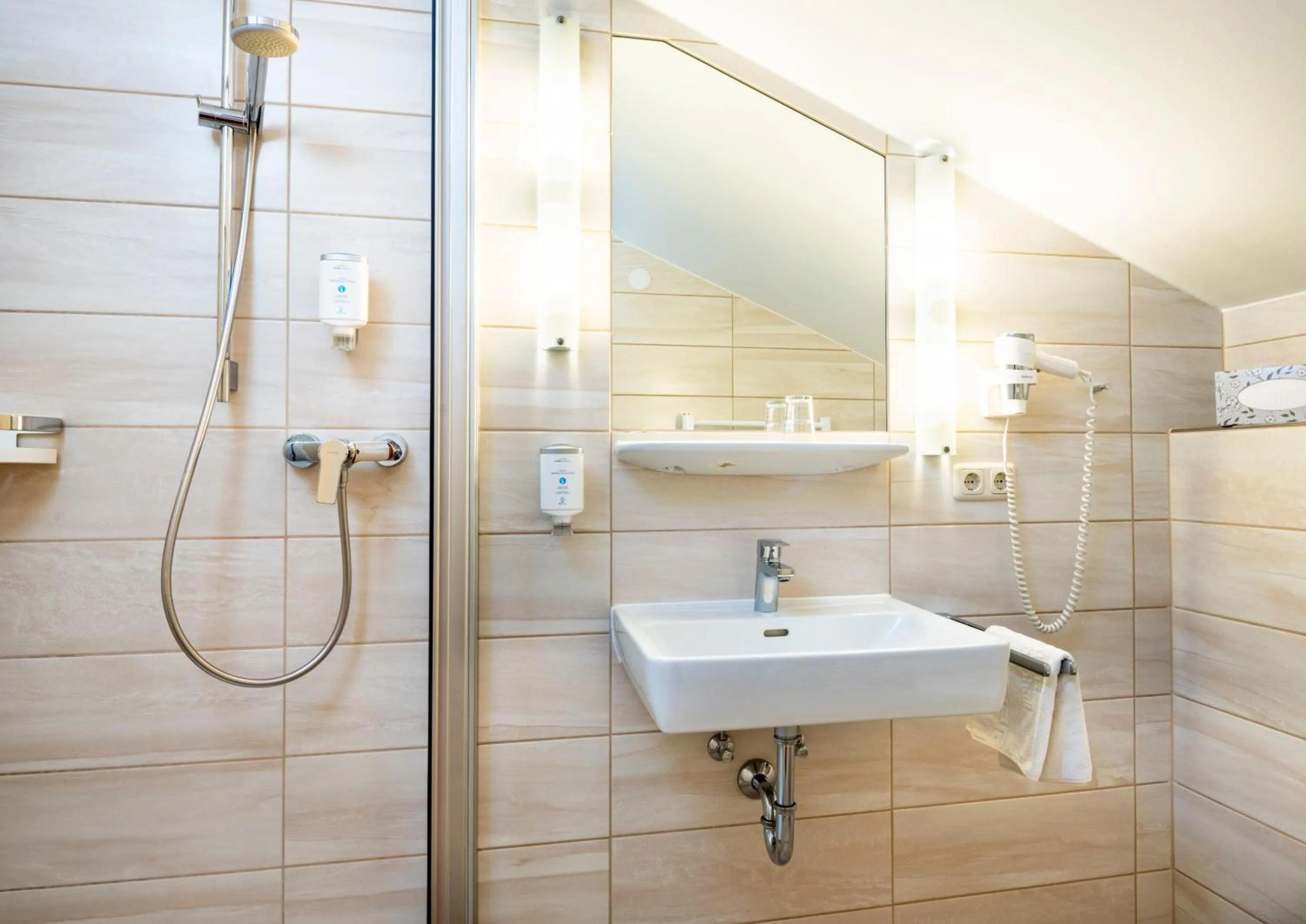 Bathroom in Hotel Bergfried & Schönblick