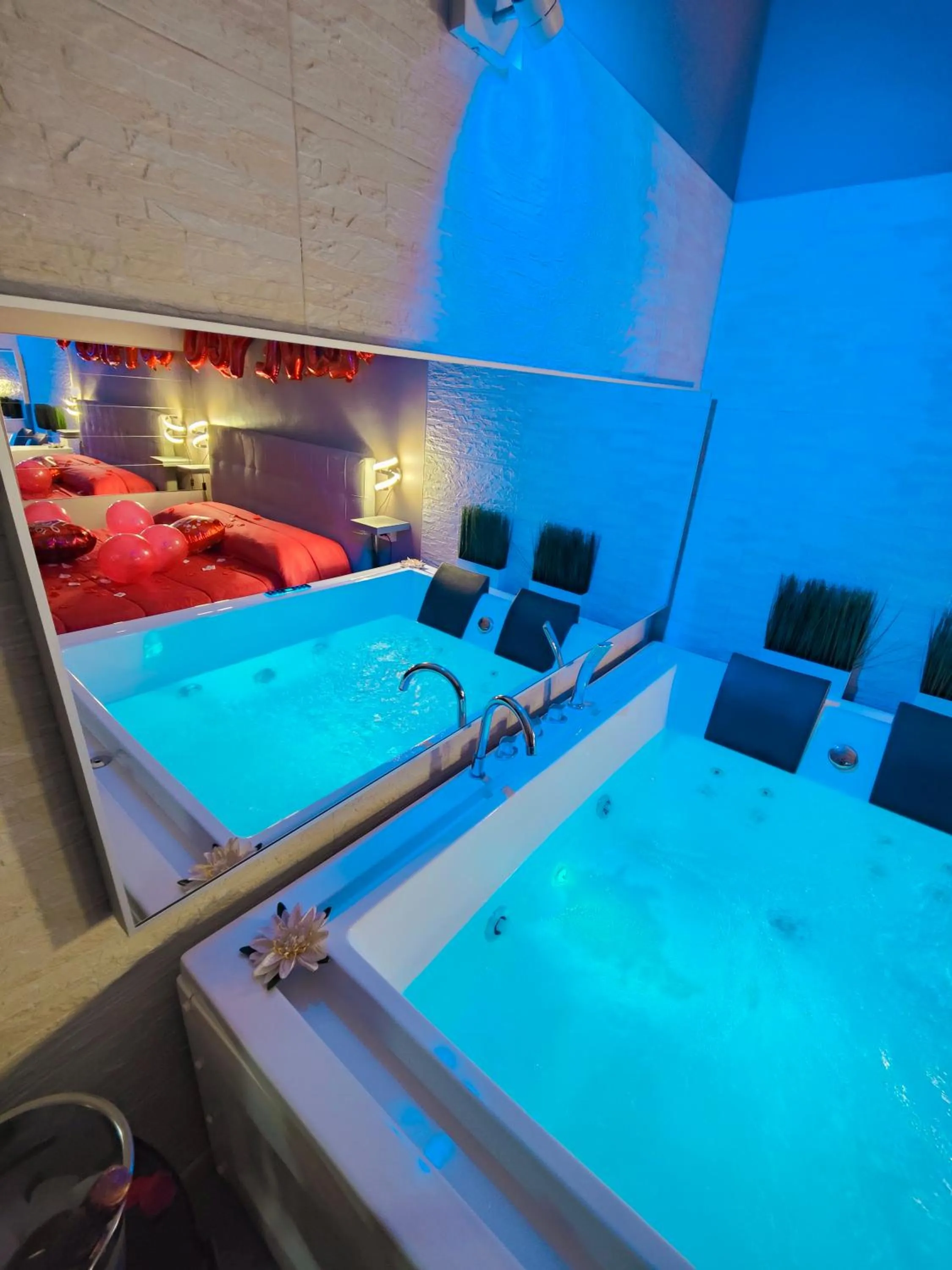 Hot Tub, Bed in Etnea Gioeni House Suite