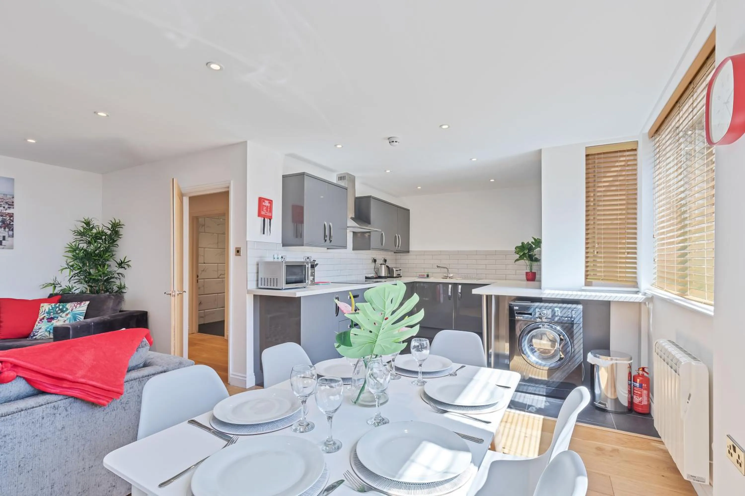 Kitchen or kitchenette in Urban Heights - By My Getaways