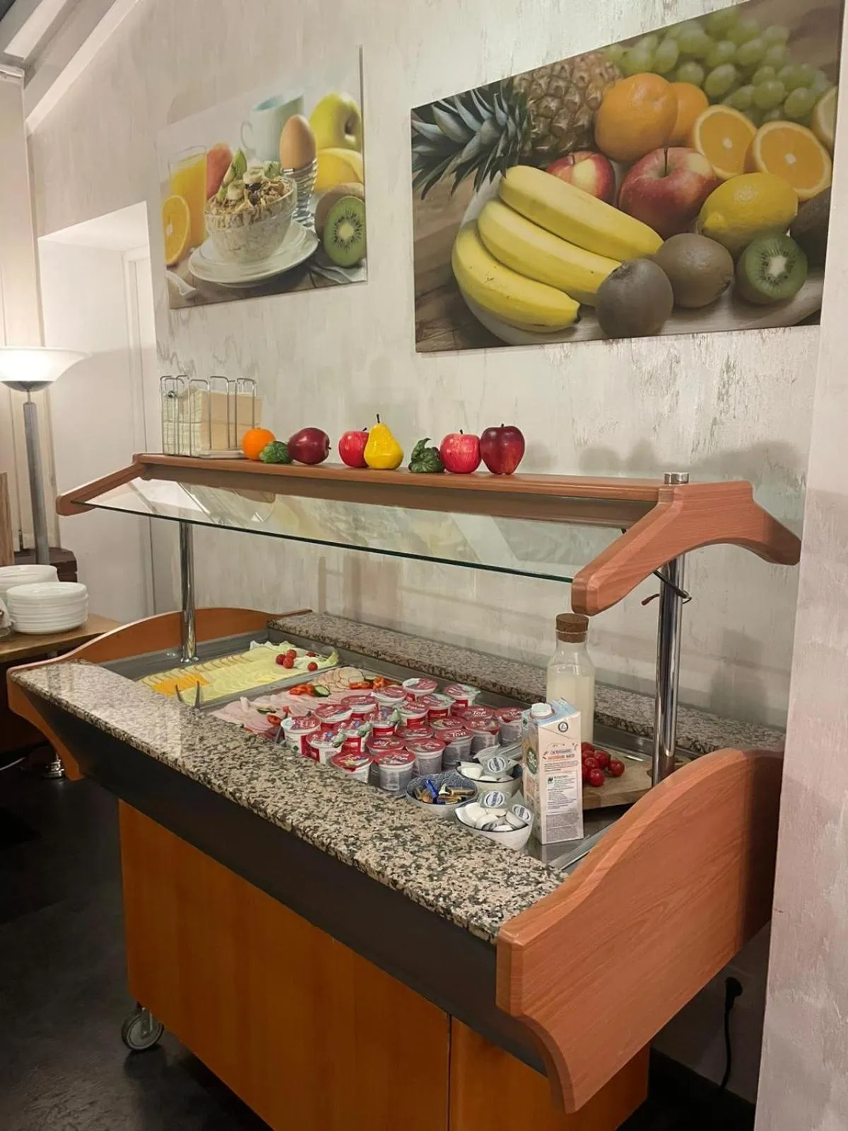 Breakfast in City Hotel