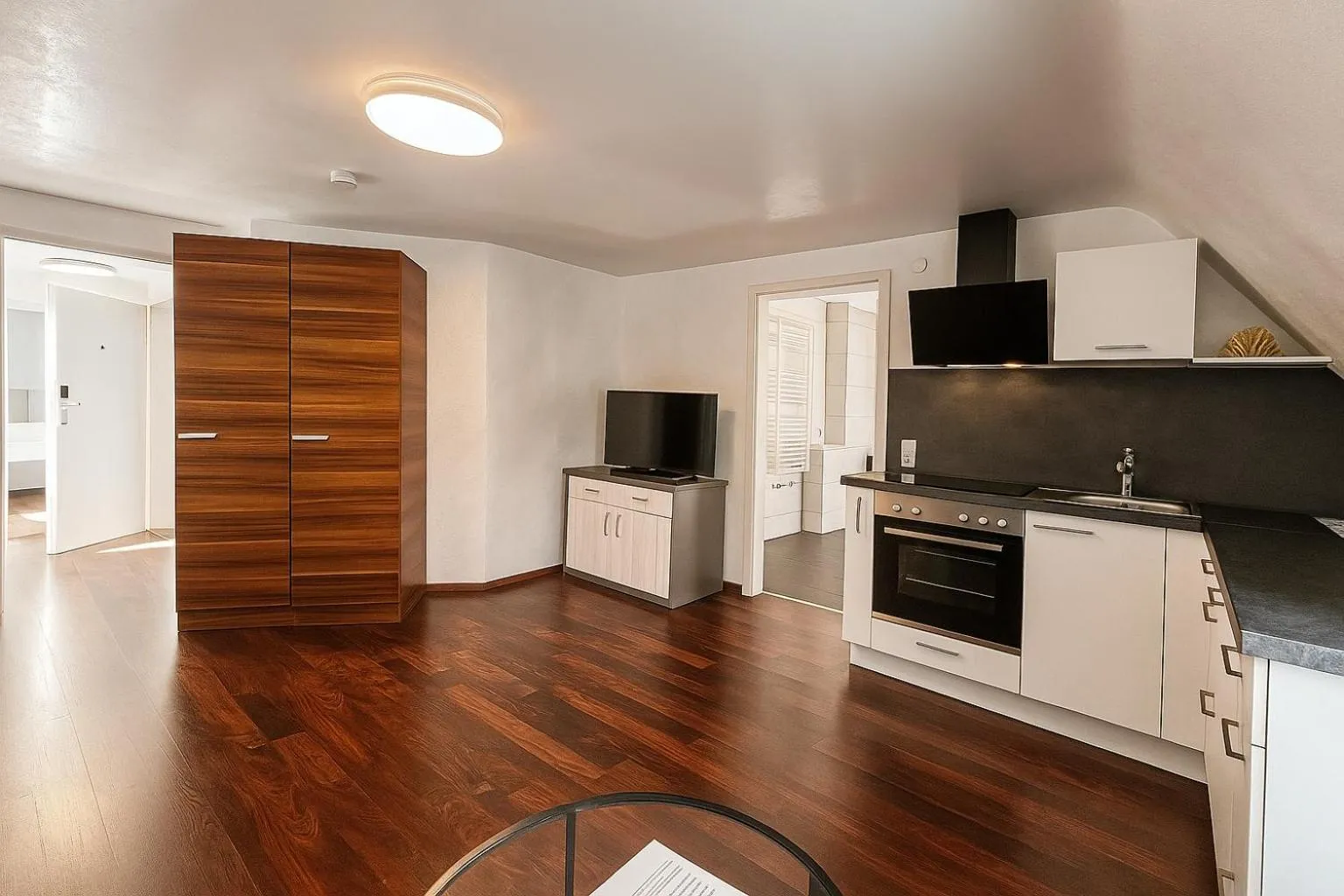 Photo of the whole room in City Hotel